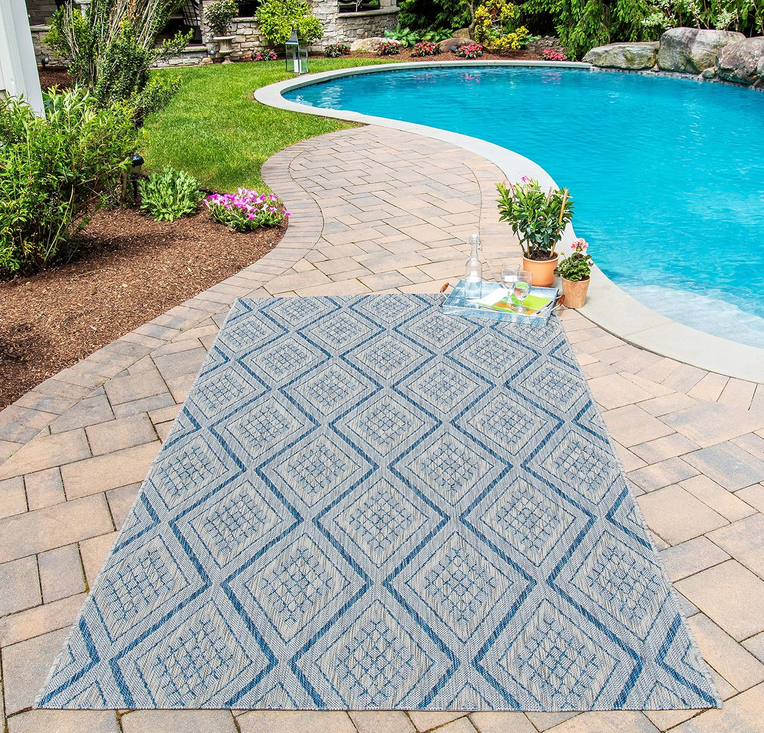 Madcap Cottage Lake Palace Rajastan Weekend Area, Indoor Outdoor Rug, 3'11" X 5'7" Blue