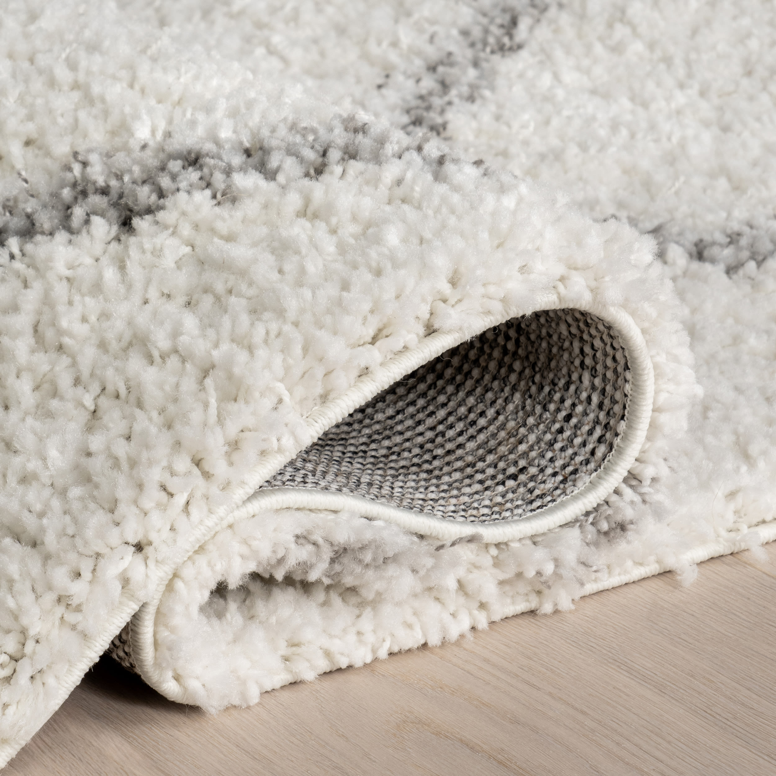 nuLOOM Trellis Cozy Soft & Plush Shag Area Rug, 6' 7" x 9', White