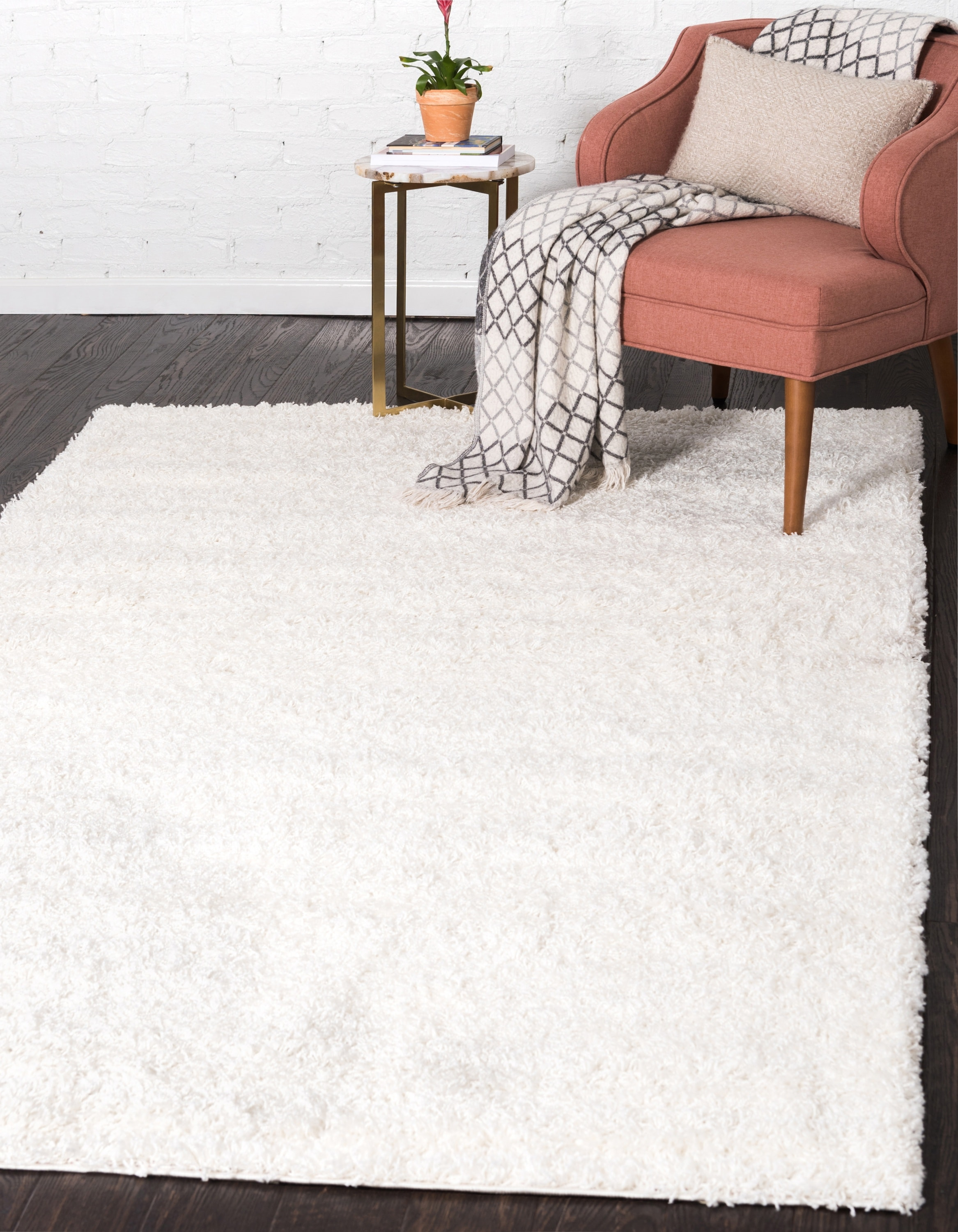Solid Shag Snow White 7 ft. x 10 ft. Area Rug