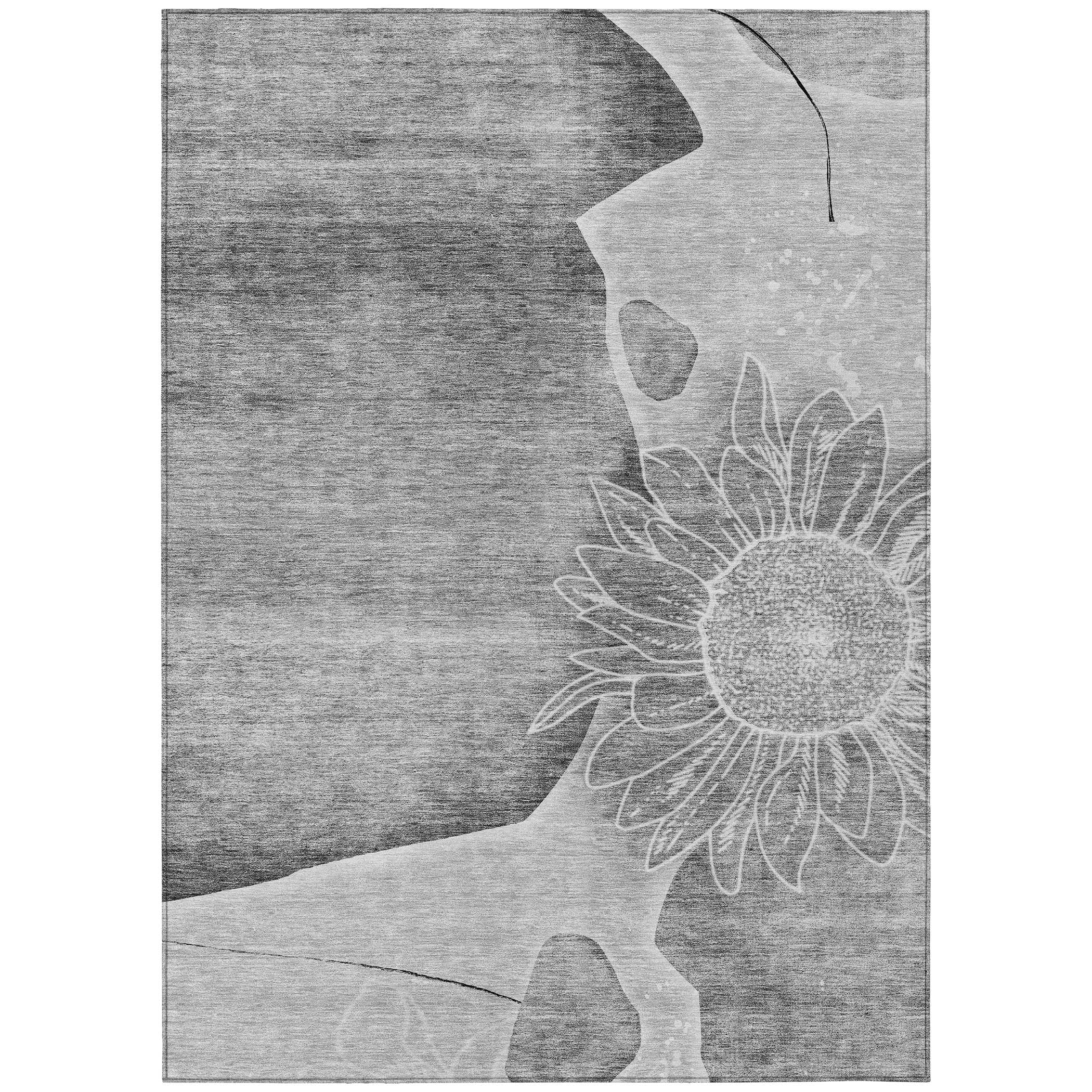 Gray Floral Synthetic Indoor/Outdoor Washable Rug 5' x 7'