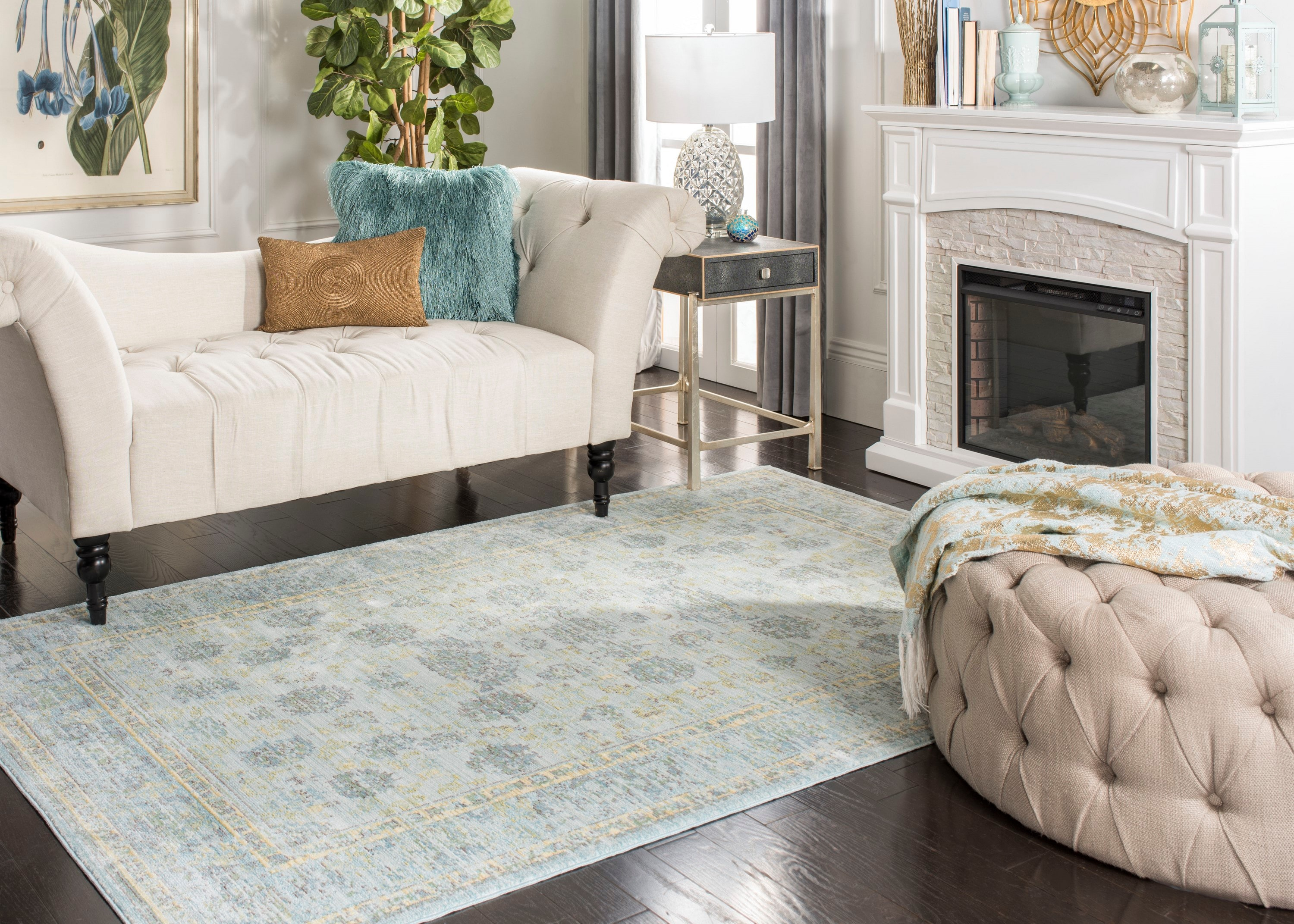 SAFAVIEH Valencia Cionadogh Floral Bordered Polyester Area Rug, Light Blue/Turquoise, 4' x 6'