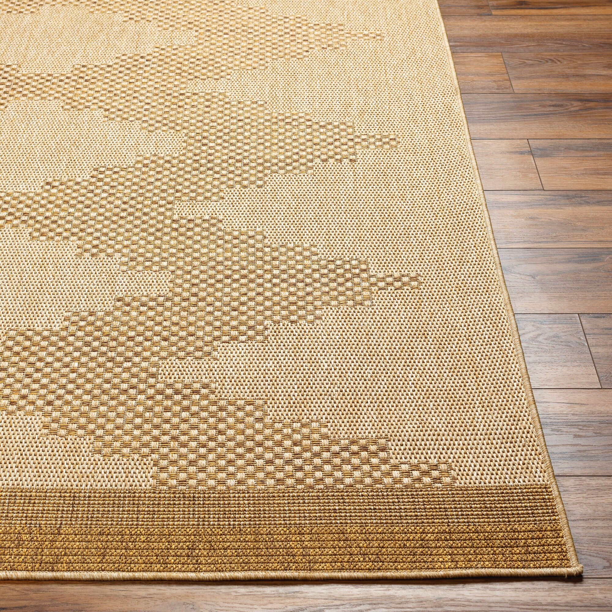 Pismo Beach Geometric Diamond 7'10" Square Synthetic Rug