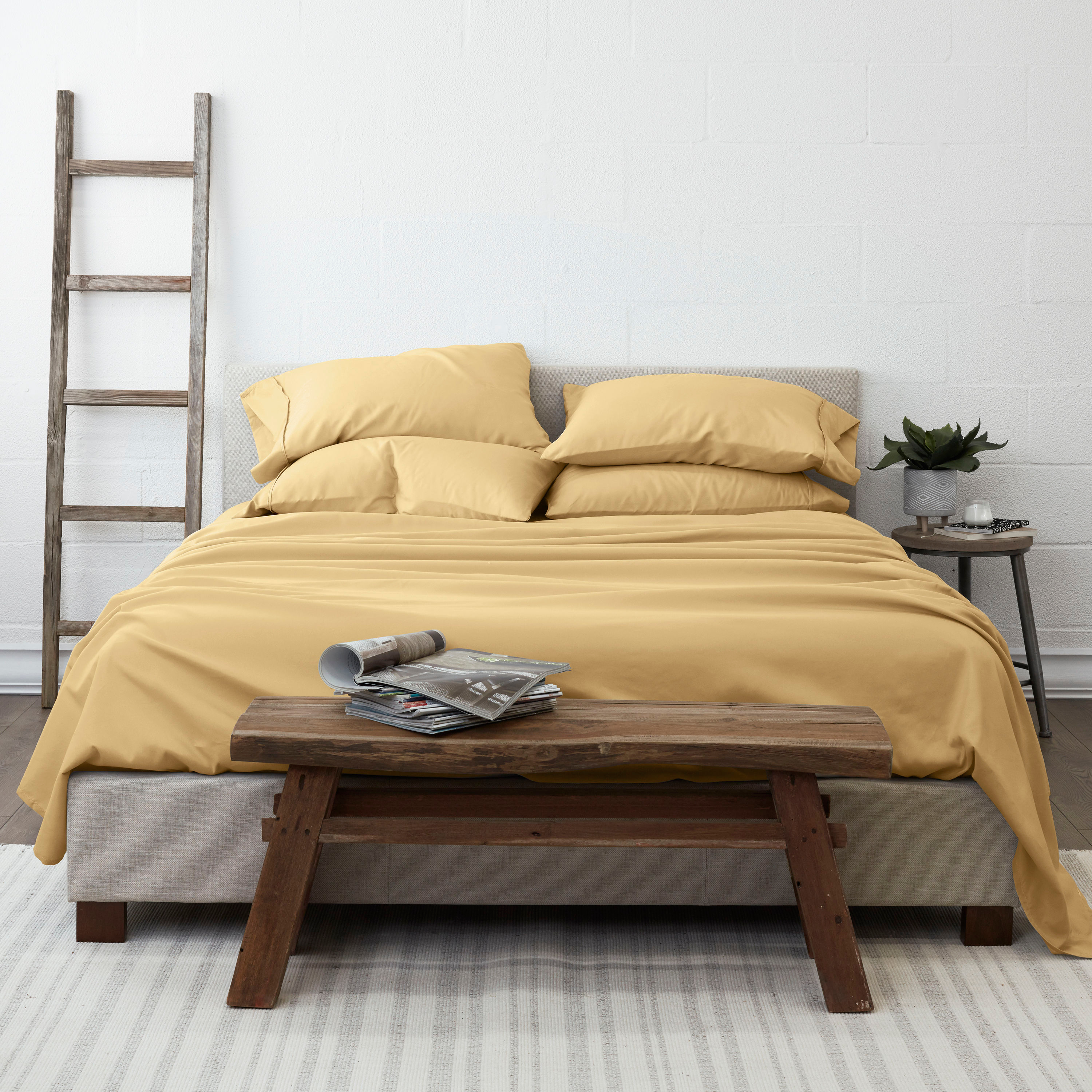 Gold Queen Deep Pocket Microfiber Bed Sheet Set