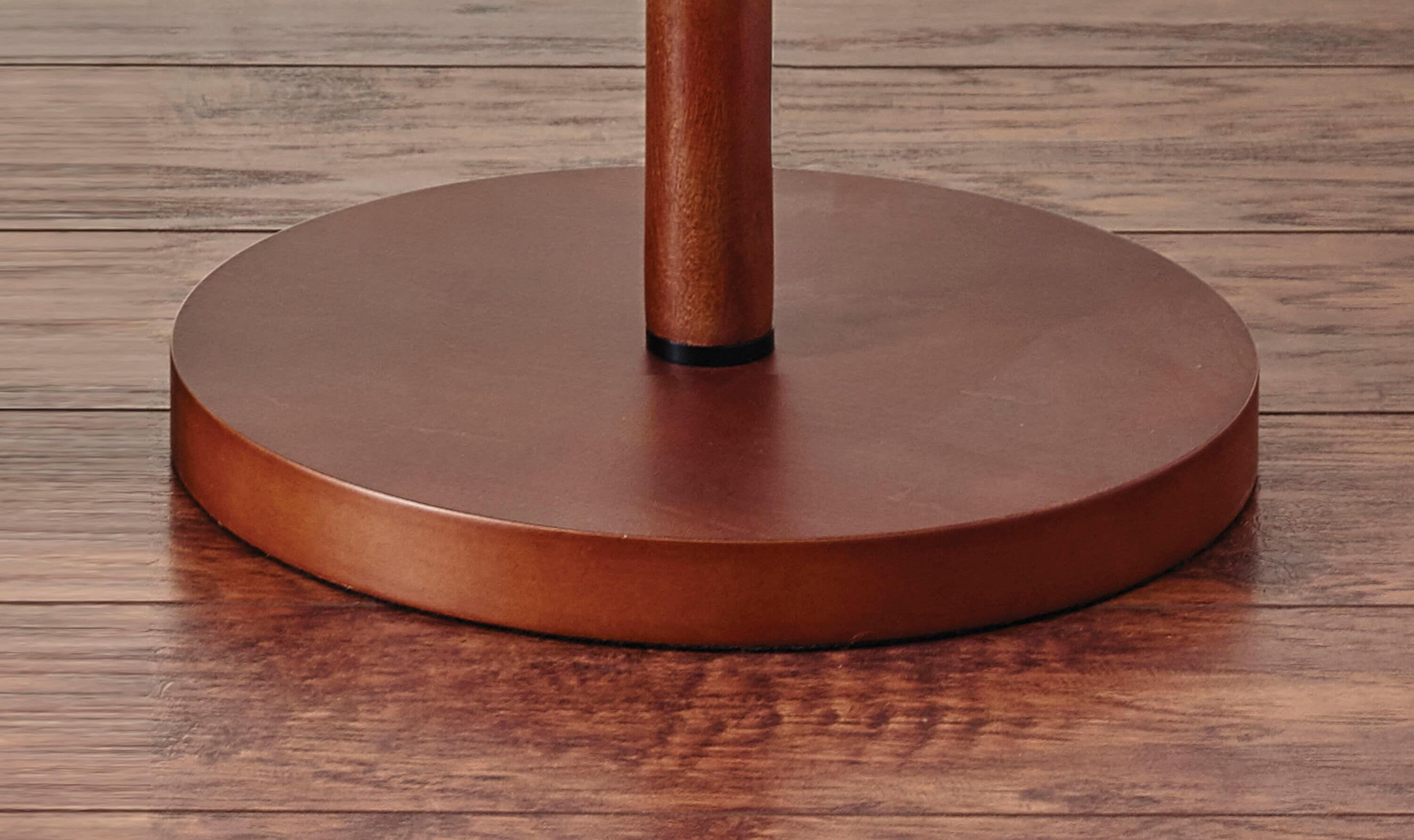 Moxie Wood Table Lamp (31")