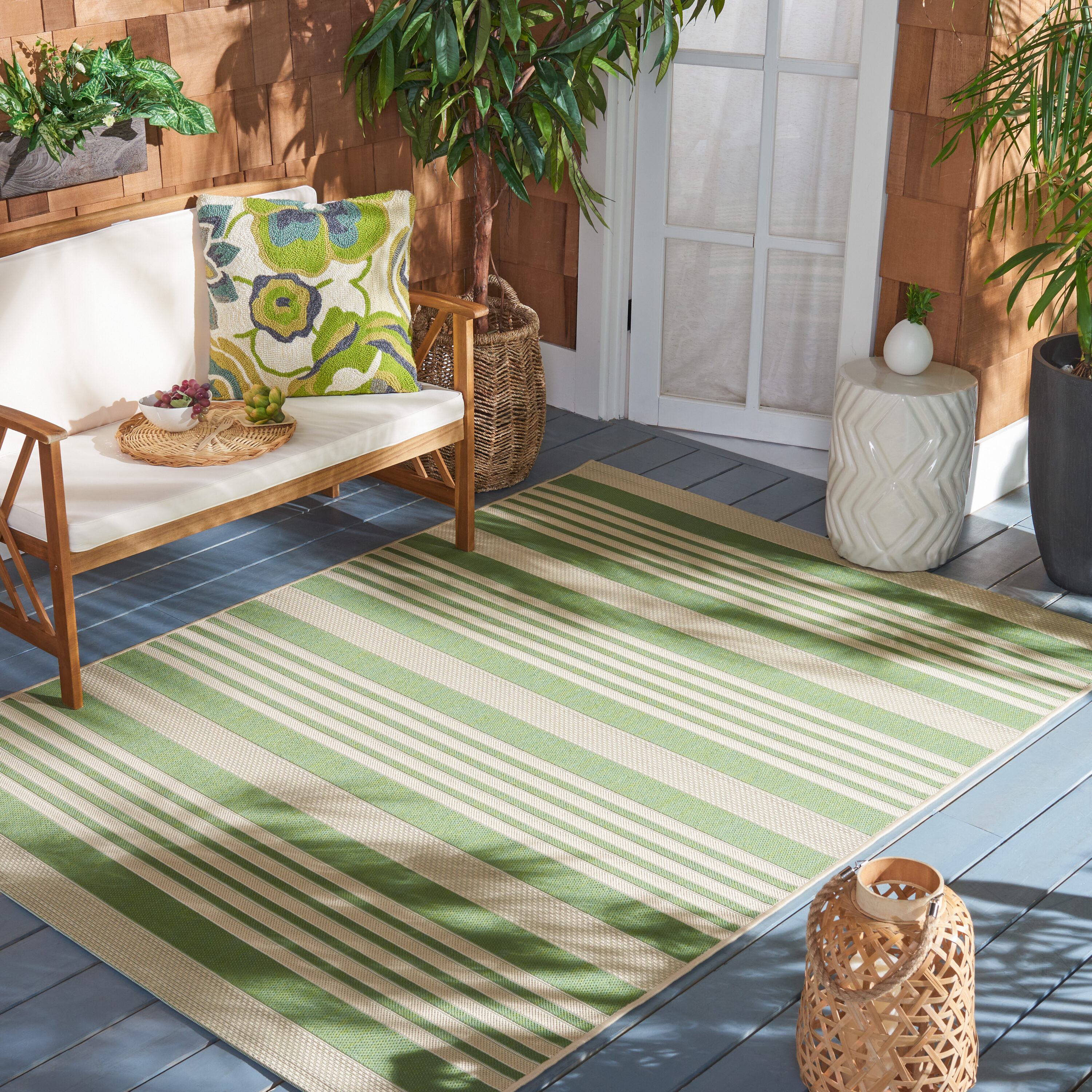 SAFAVIEH Courtyard Caroline Striped Indoor/Outdoor Area Rug, 4' x 5'7", Green/Beige