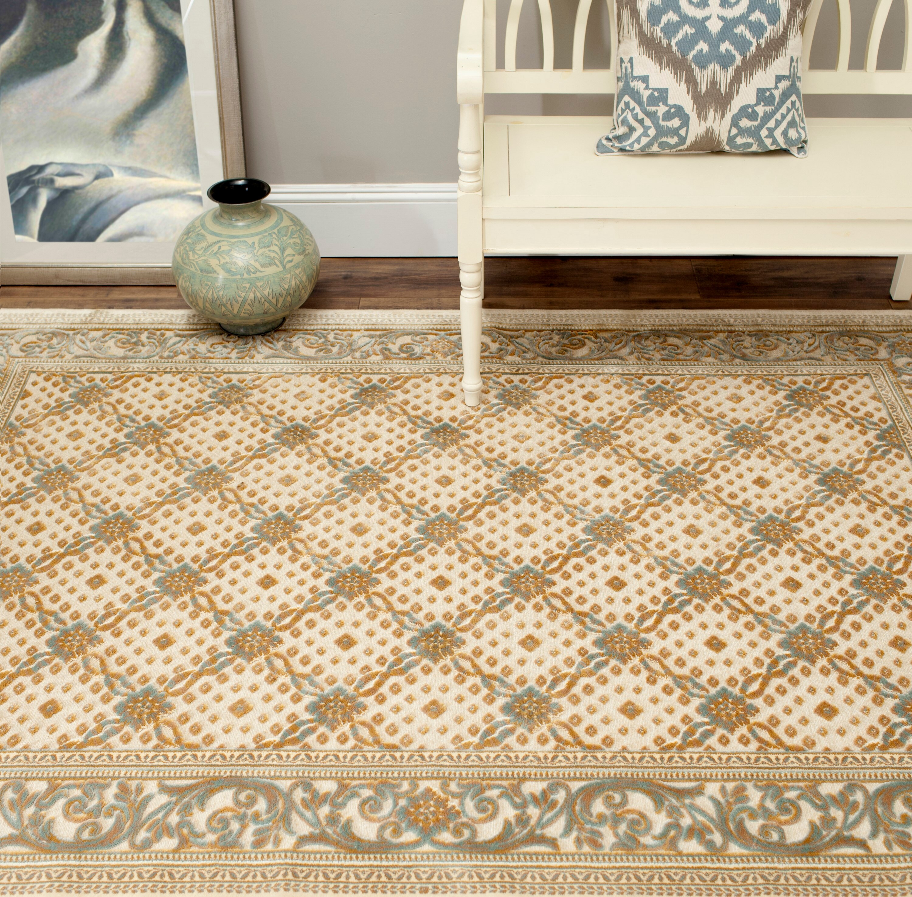 SAFAVIEH Paradise Jonette Geometric Floral Area Rug, Cream, 3'3" x 4'7"