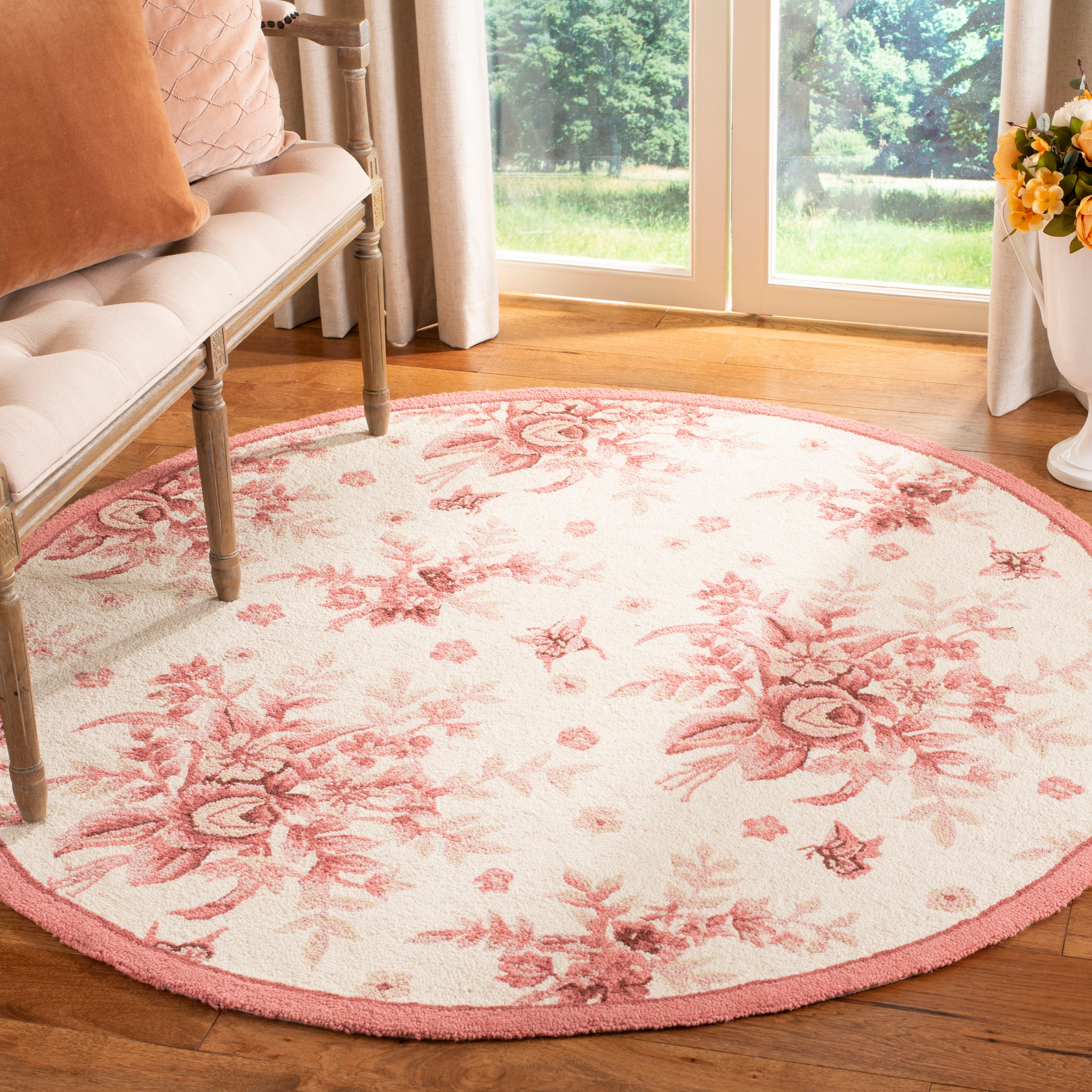 SAFAVIEH Chelsea Benedict Floral Wool Area Rug, Ivory/Rose, 3' x 3' Round
