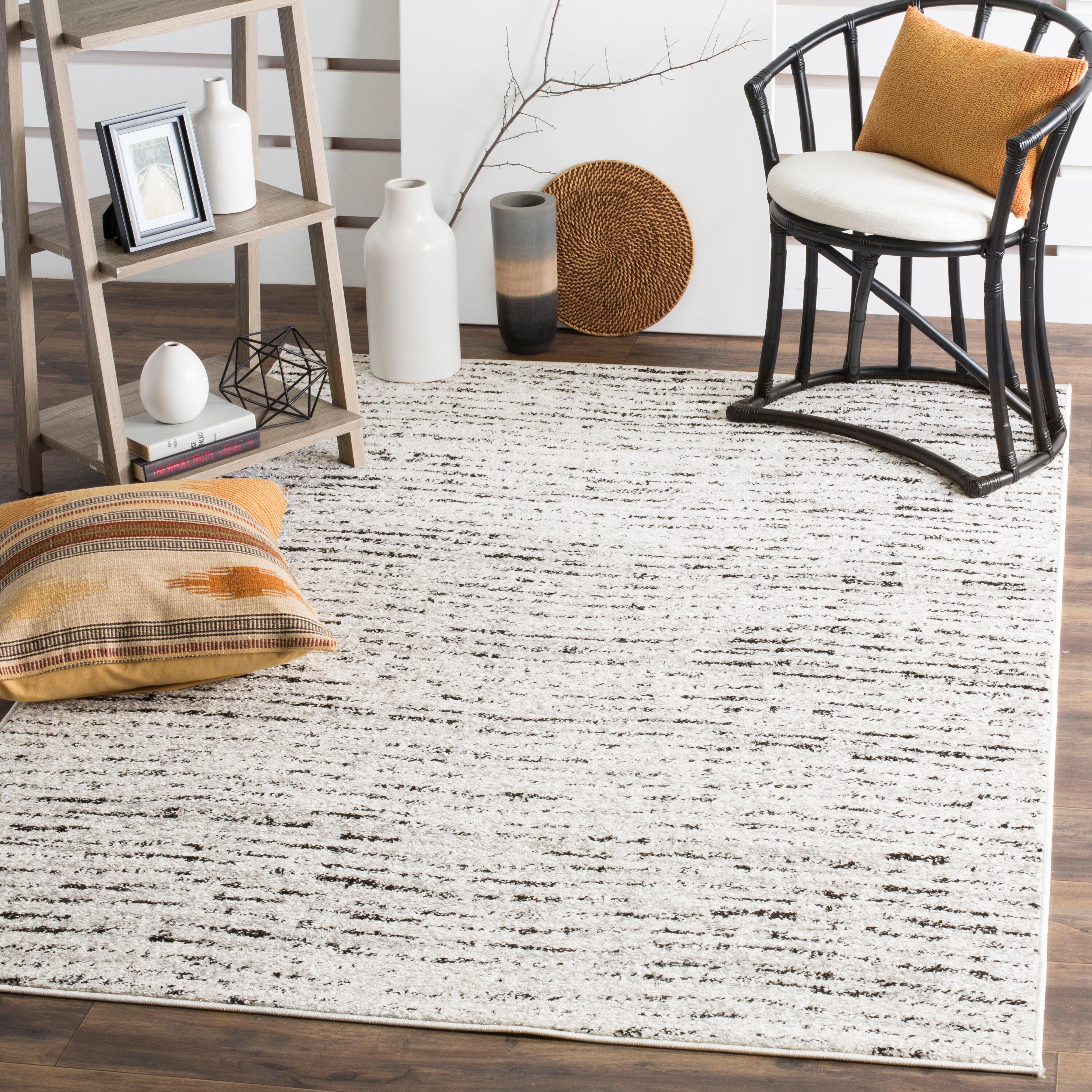 SAFAVIEH Adirondack Linnette Abstract Area Rug, Ivory/Silver, 4' x 4' Square
