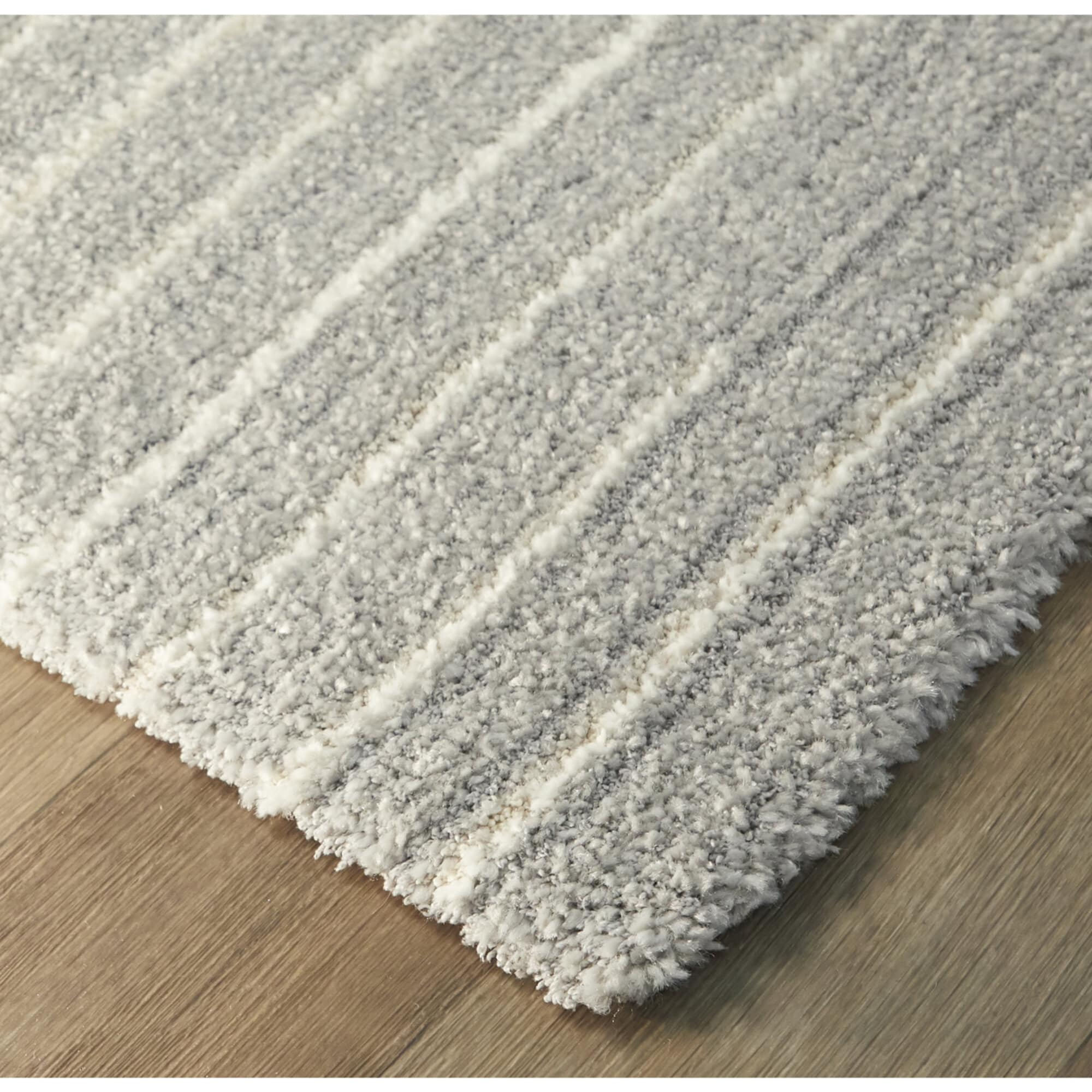 Northern Coziness Handmade Gray Stripe 5' x 7' Area Rug