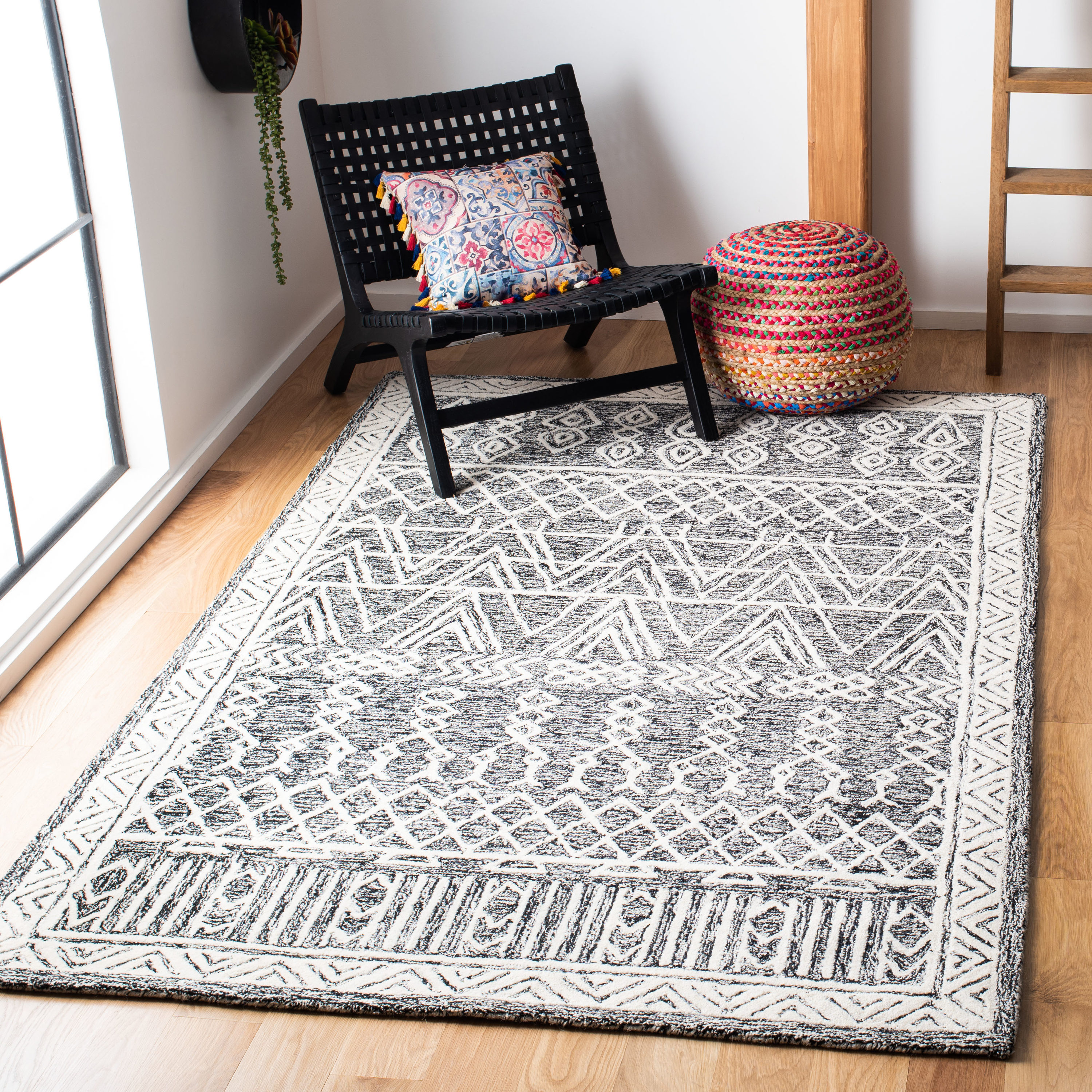 SAFAVIEH Abstract Alastar Geometric Area Rug, Ivory/Black, 9' x 12'