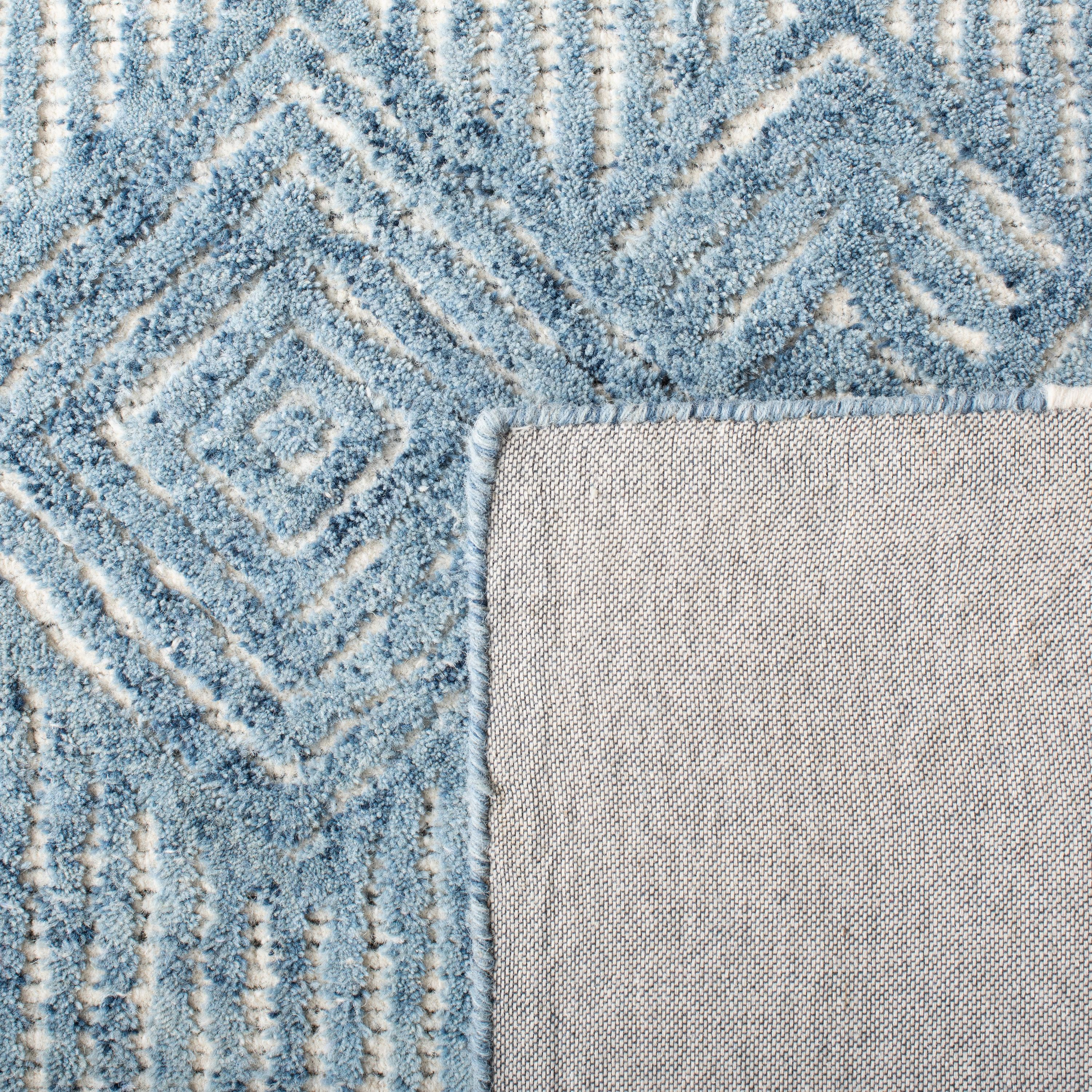 Hand-Tufted Woolen Luxe Accent Rug in Striking Blue - 5' x 8'