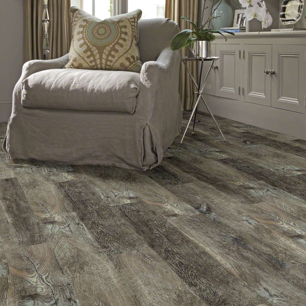 Shaw Floors Laurel Ridge 7 in. x 48 in. Sterling Oak, Luxury Vinyl Plank Flooring (18.68 sq. ft. / Carton) (8 Planks)