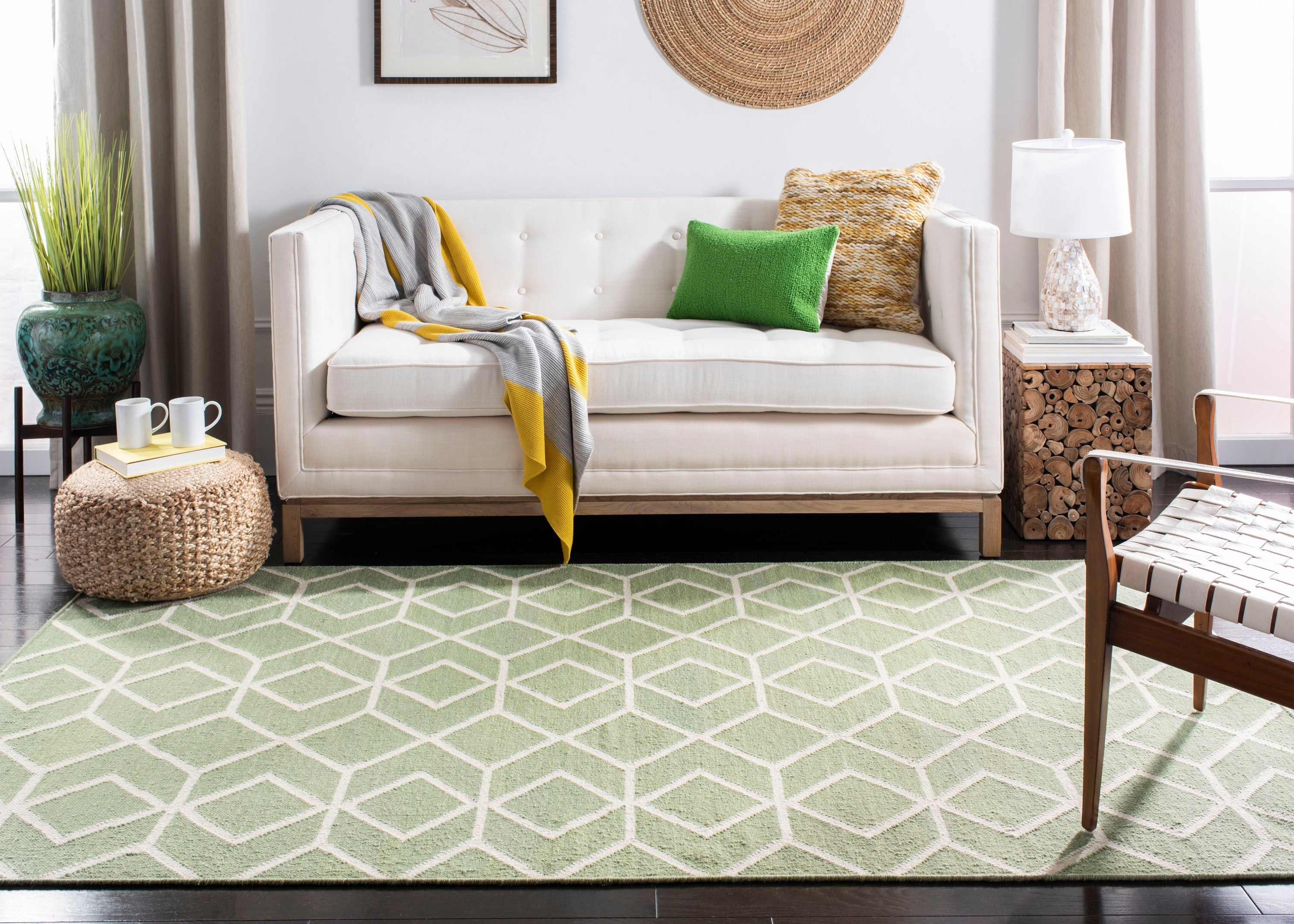 SAFAVIEH Dhurrie Addison Geometric Moroccan Wool Runner Rug, Sage/Ivory, 2'6" x 8'