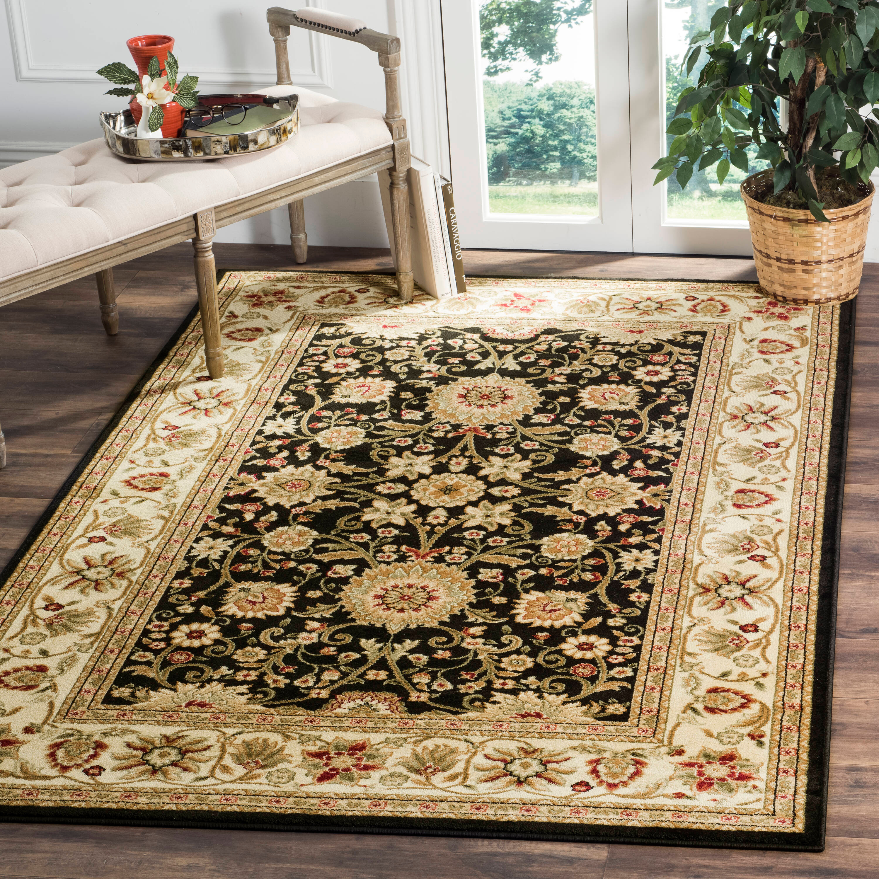 SAFAVIEH Lyndhurst Victoria Traditional Floral Area Rug, Black/Ivory, 8' x 11'
