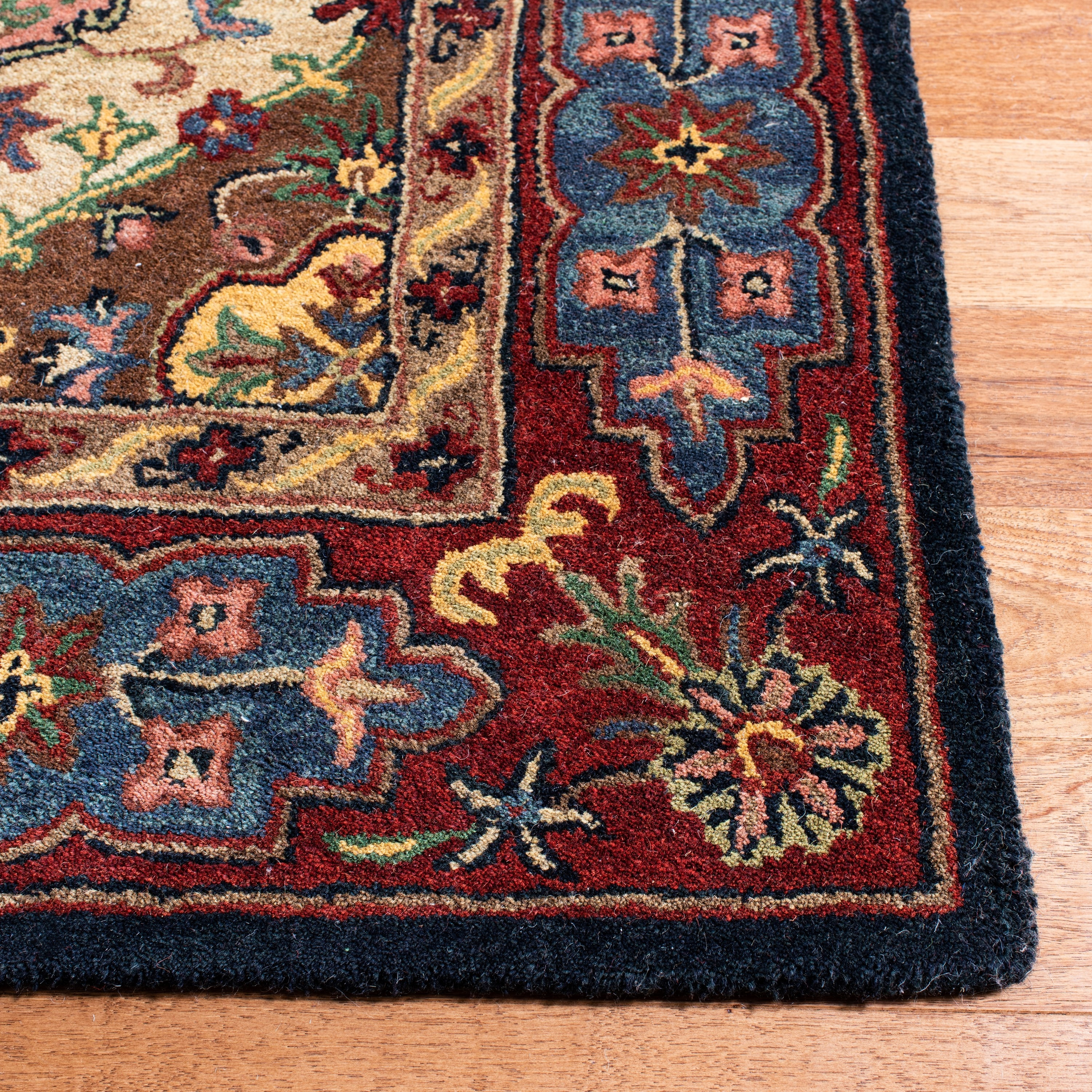 SAFAVIEH Heritage Trudi Traditional Wool Area Rug, Red/Multi, 10' x 10' Square