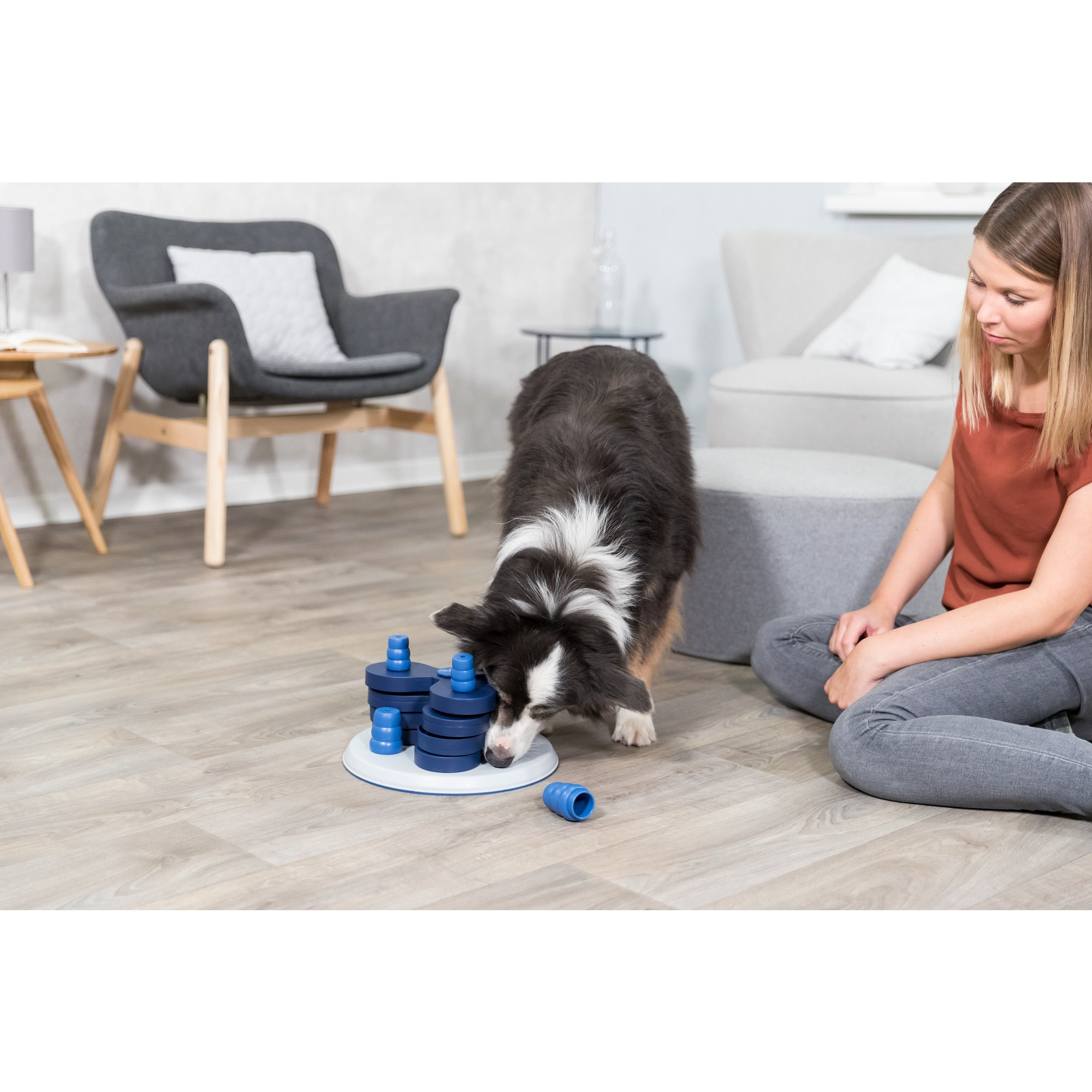 TRIXIE Dog Activity Flower Strategy Game, Level 3, Advanced Dog Puzzle Toy, Treat Dispenser