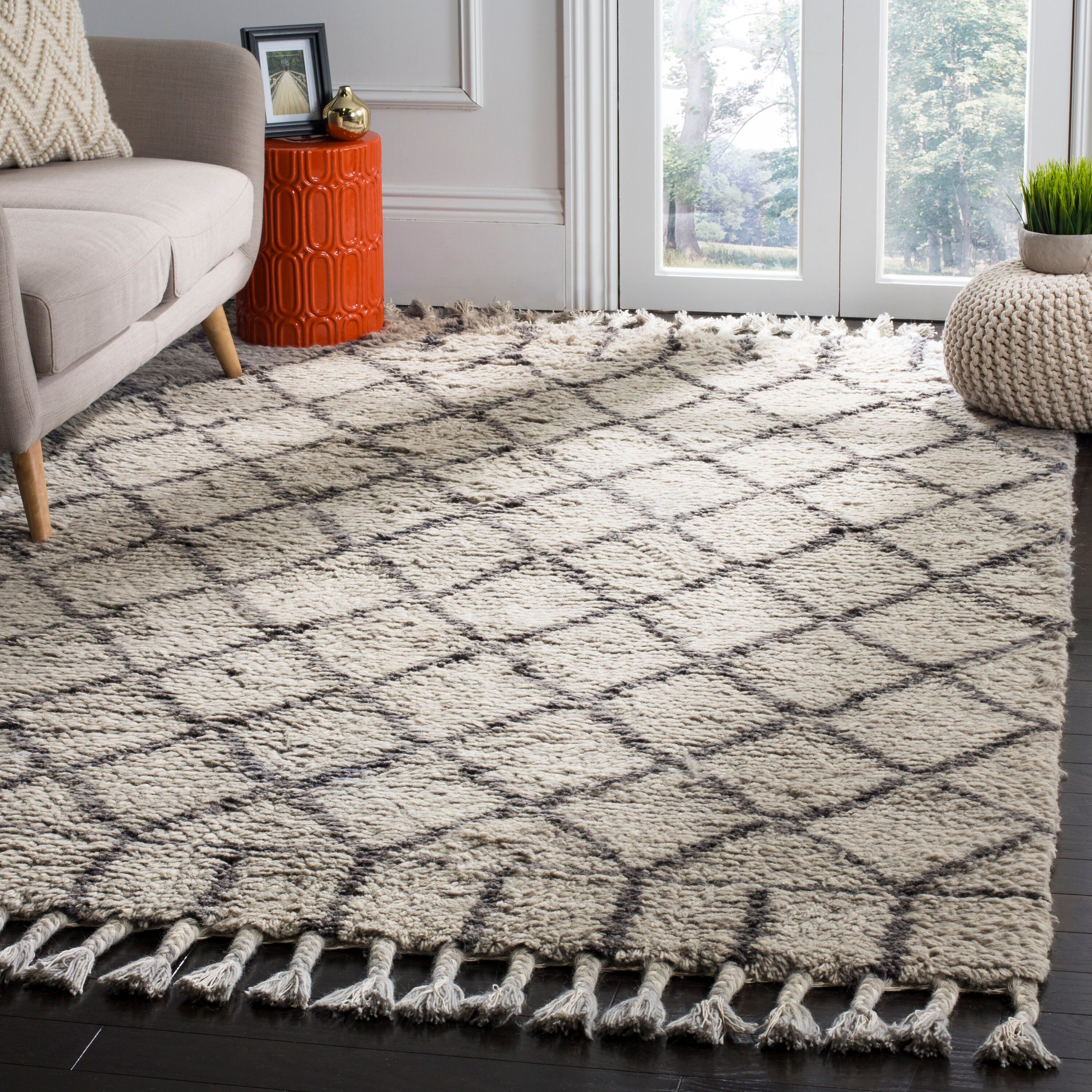 Safavieh Casablanca Contemporary Hand-Knotted Wool Runner Rug-Color:Gray/ Dark Gray,Shape:Large Rectangle,Size:9' x 12'