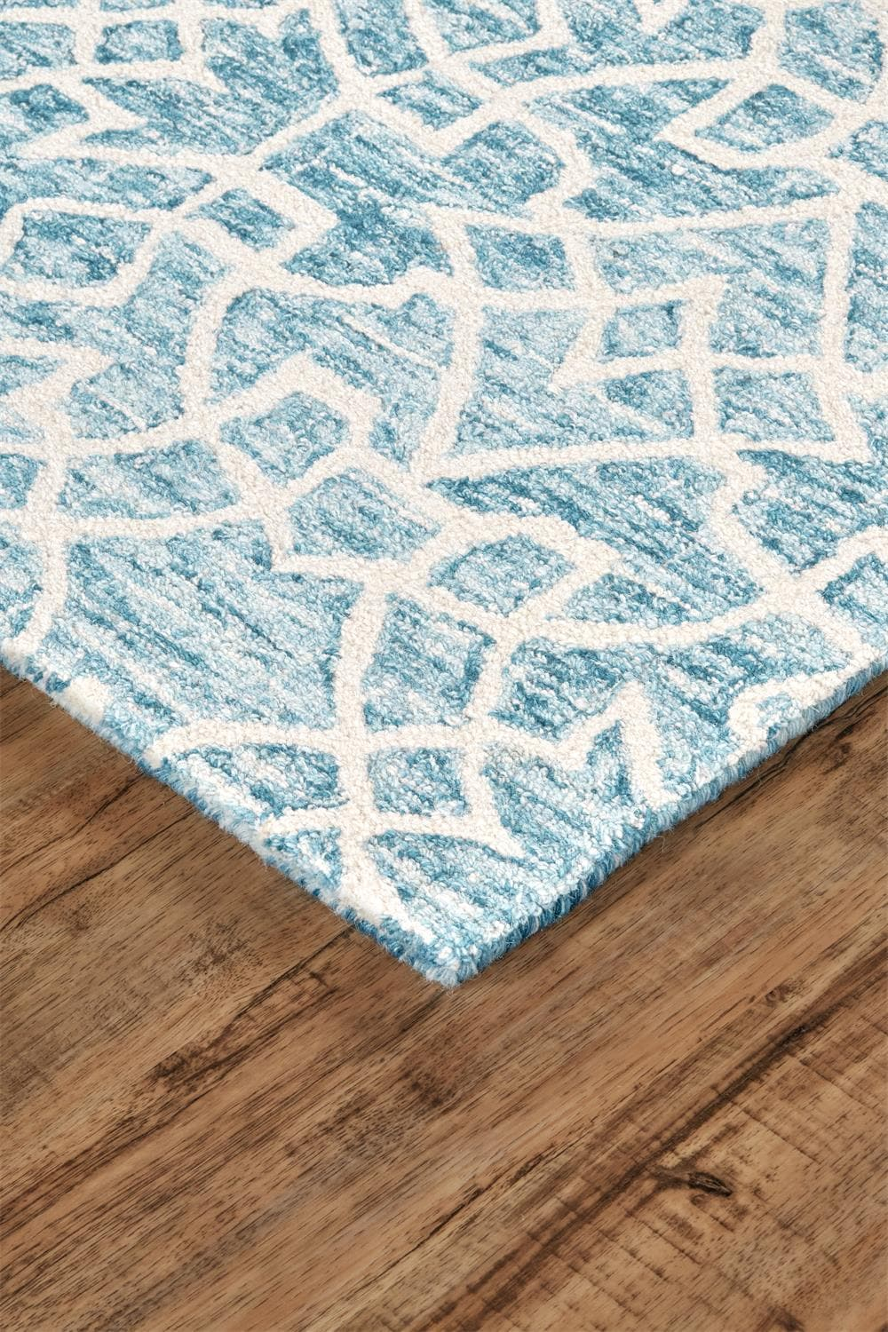 Handmade Blue Wool Tufted Rectangular 5' x 8' Rug