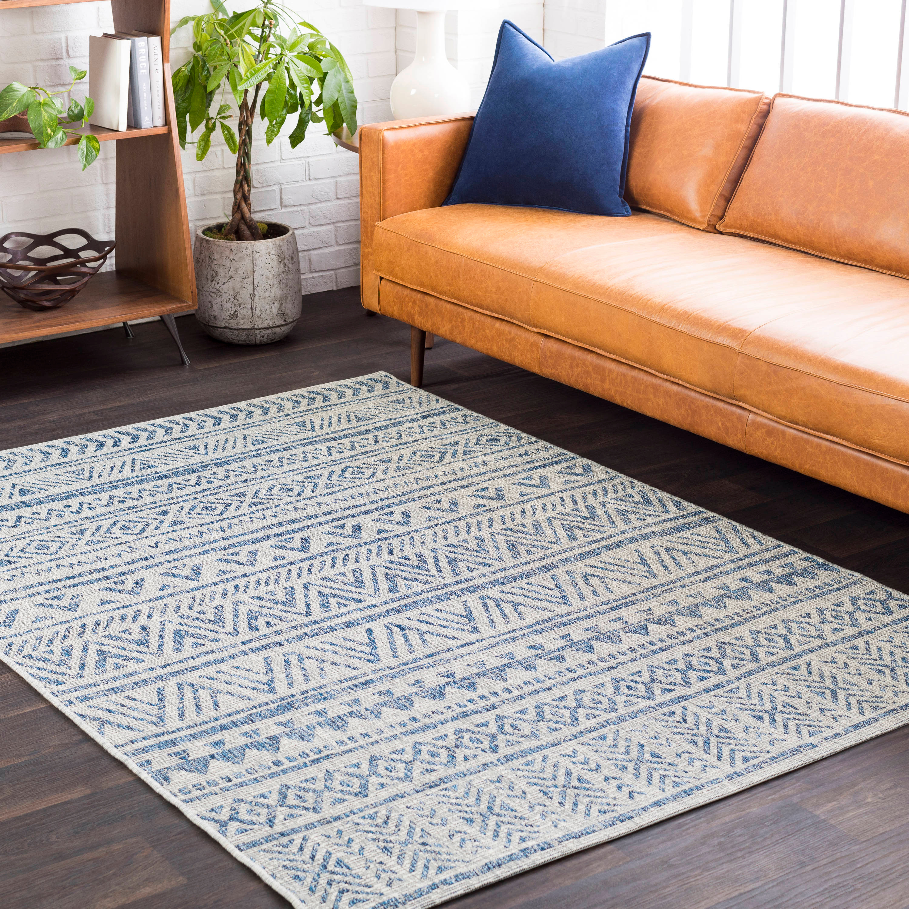 Livabliss Eagean 2 x 3 (ft) Polypropylene Blue Rectangular Indoor Chevron Global Area rug