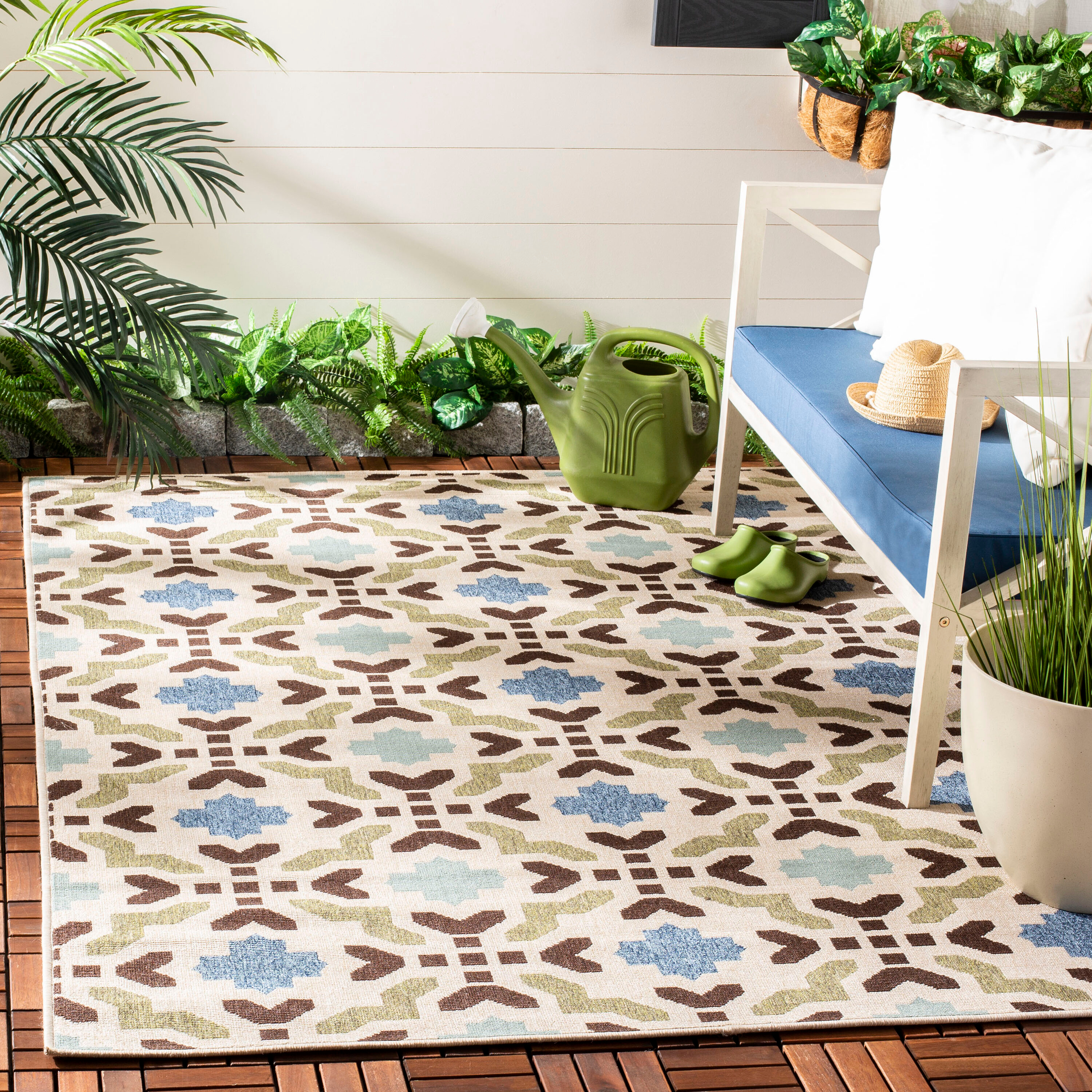 SAFAVIEH Veranda Branson Geometric Indoor/Outdoor Area Rug, 2'7" x 5', Cream/Aqua