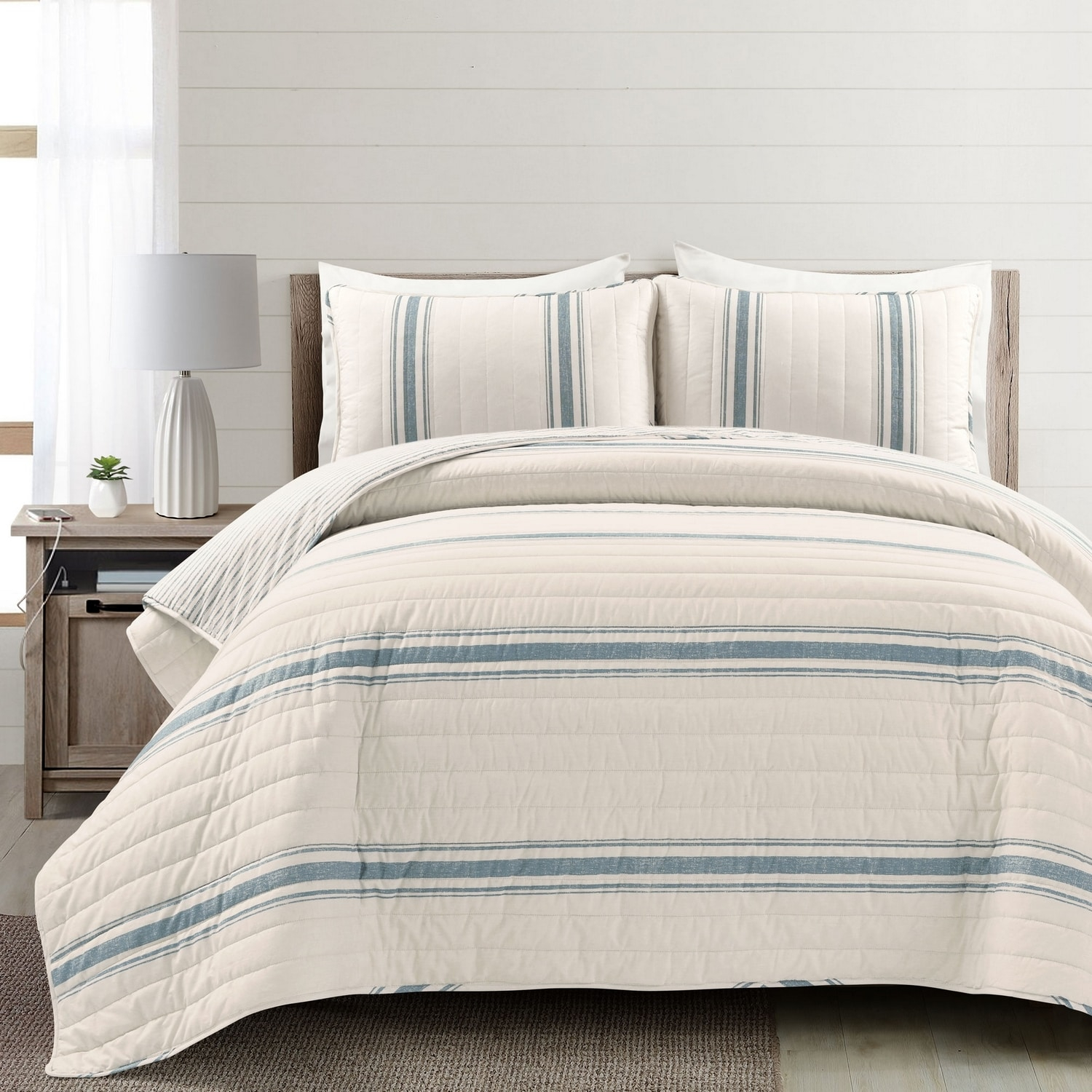 Lush Decor Farmhouse 460 Thread Count Striped 3 Piece Quilt Sets, King with Pillow Shams