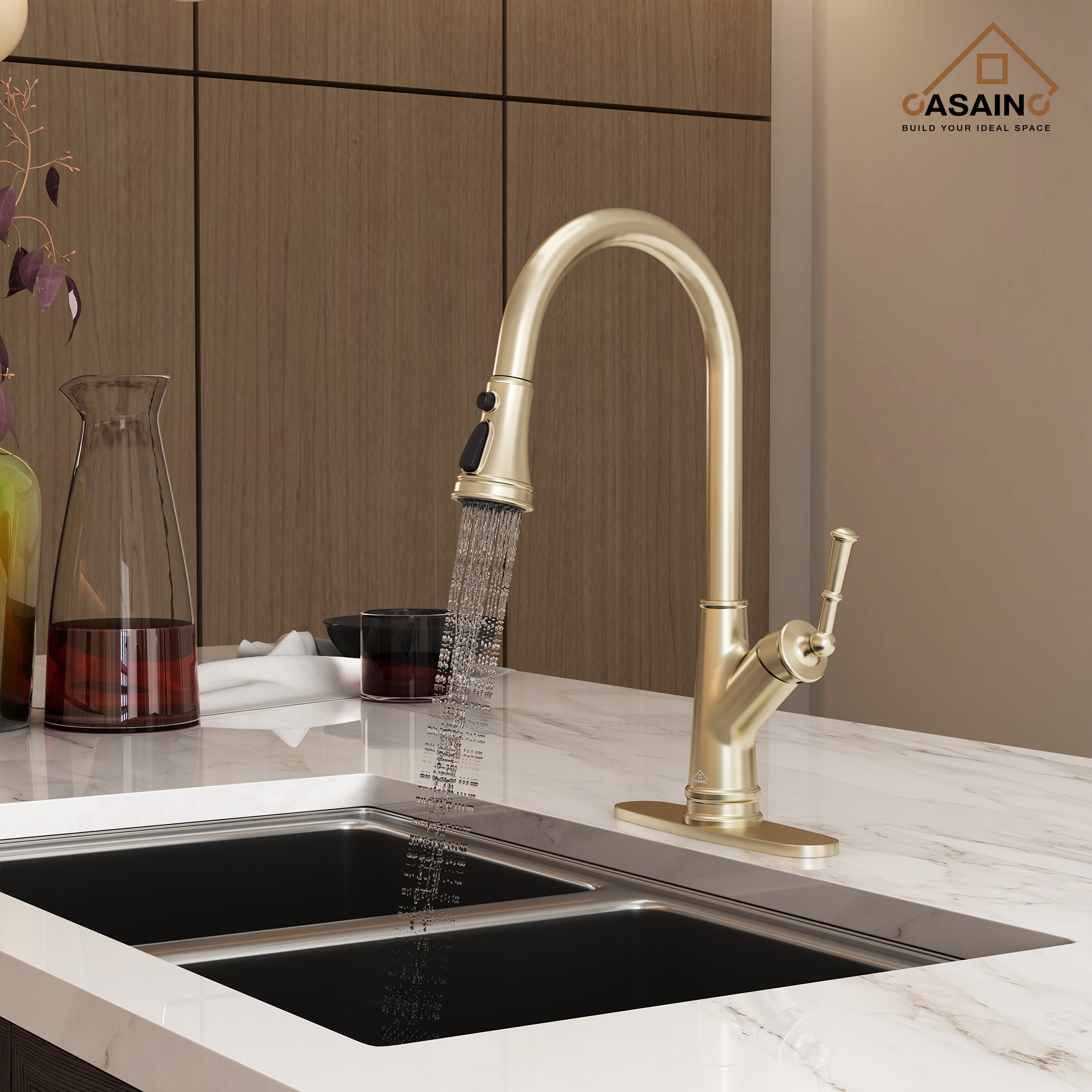 Brushed Gold Single Handle Pull-Out Kitchen Faucet with Sprayer