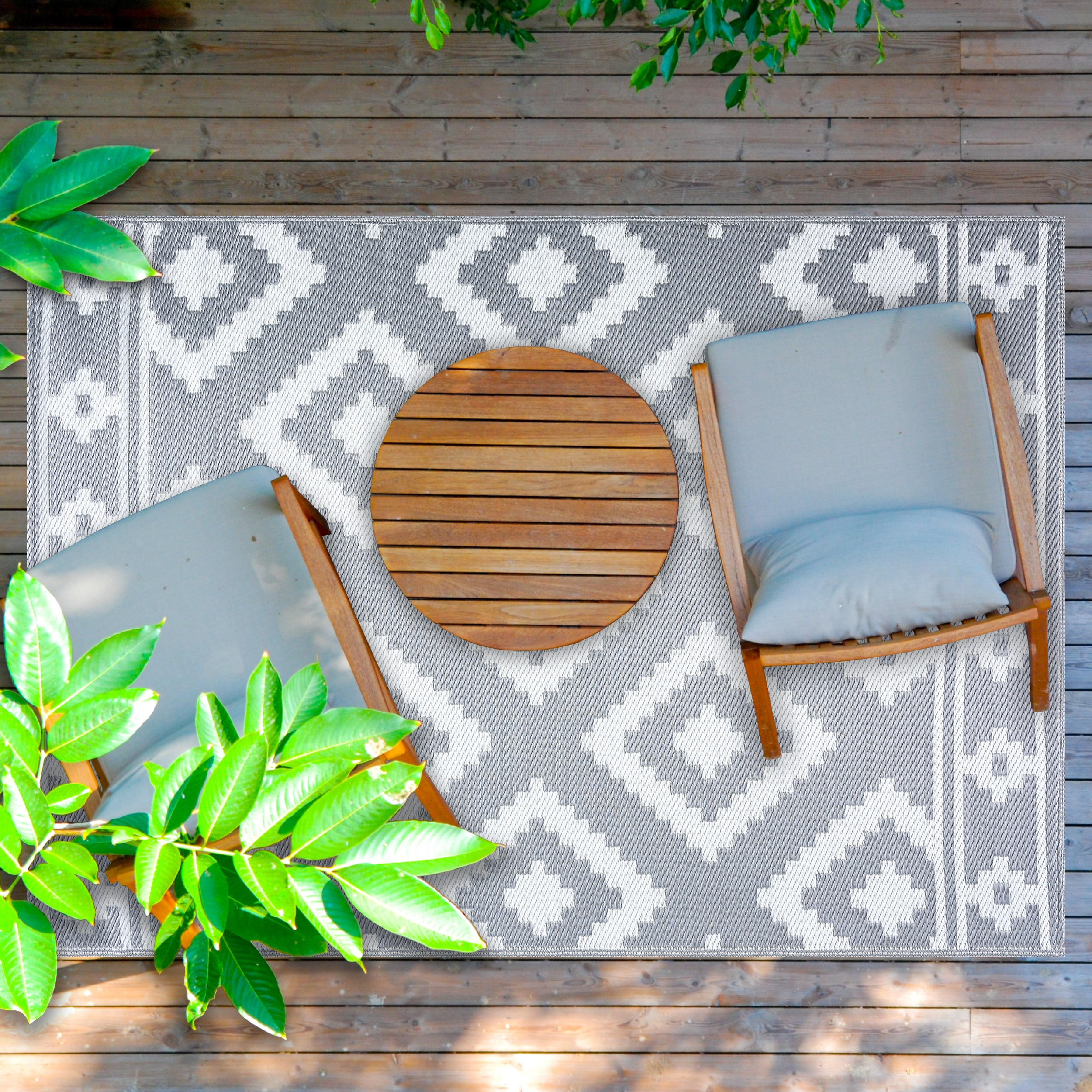 Milan Design 100% Eco-friendly Lightweight Plastic Outdoor Mat/Rug