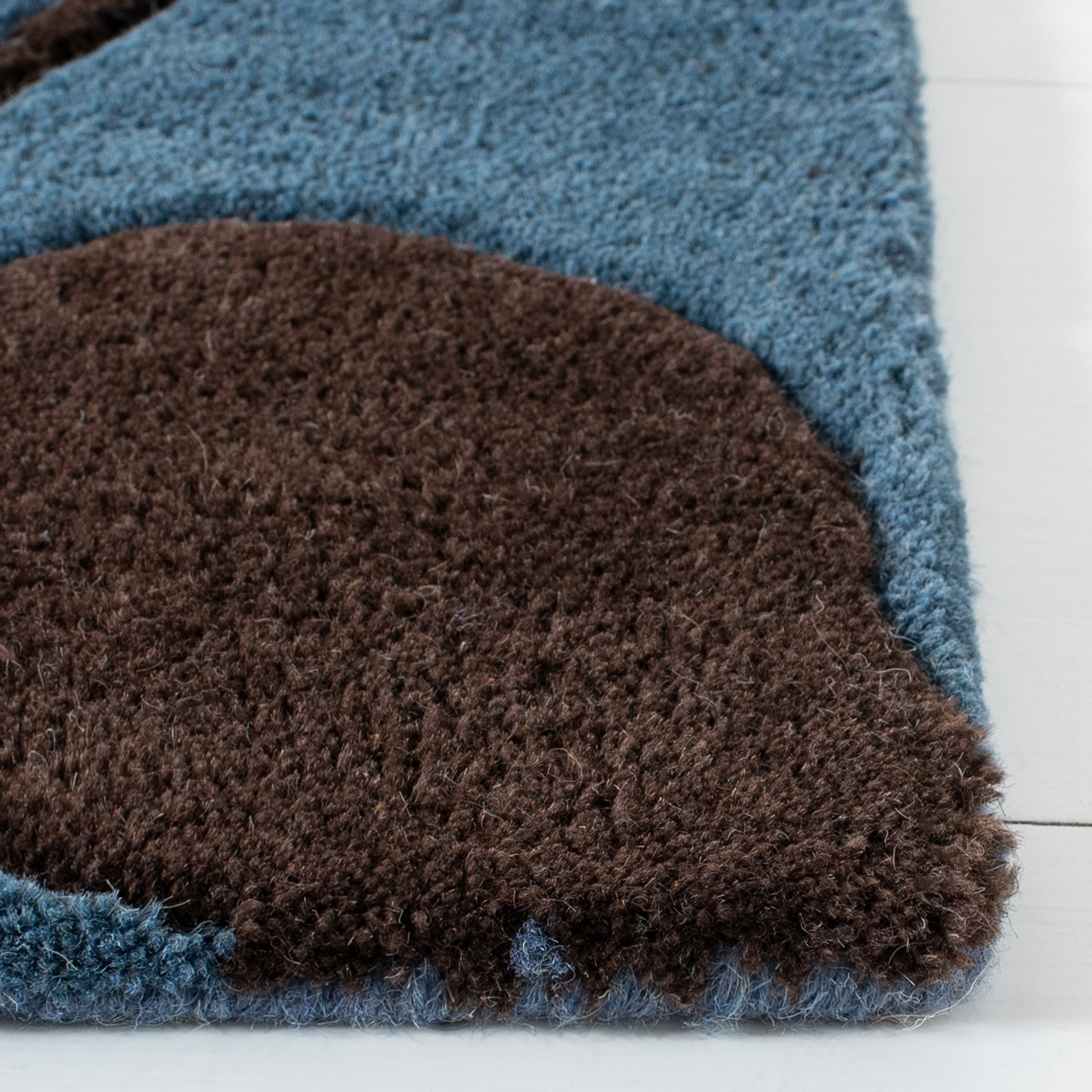 SAFAVIEH Soho Martha Floral Wool Area Rug, Brown/Blue, 5' x 8'