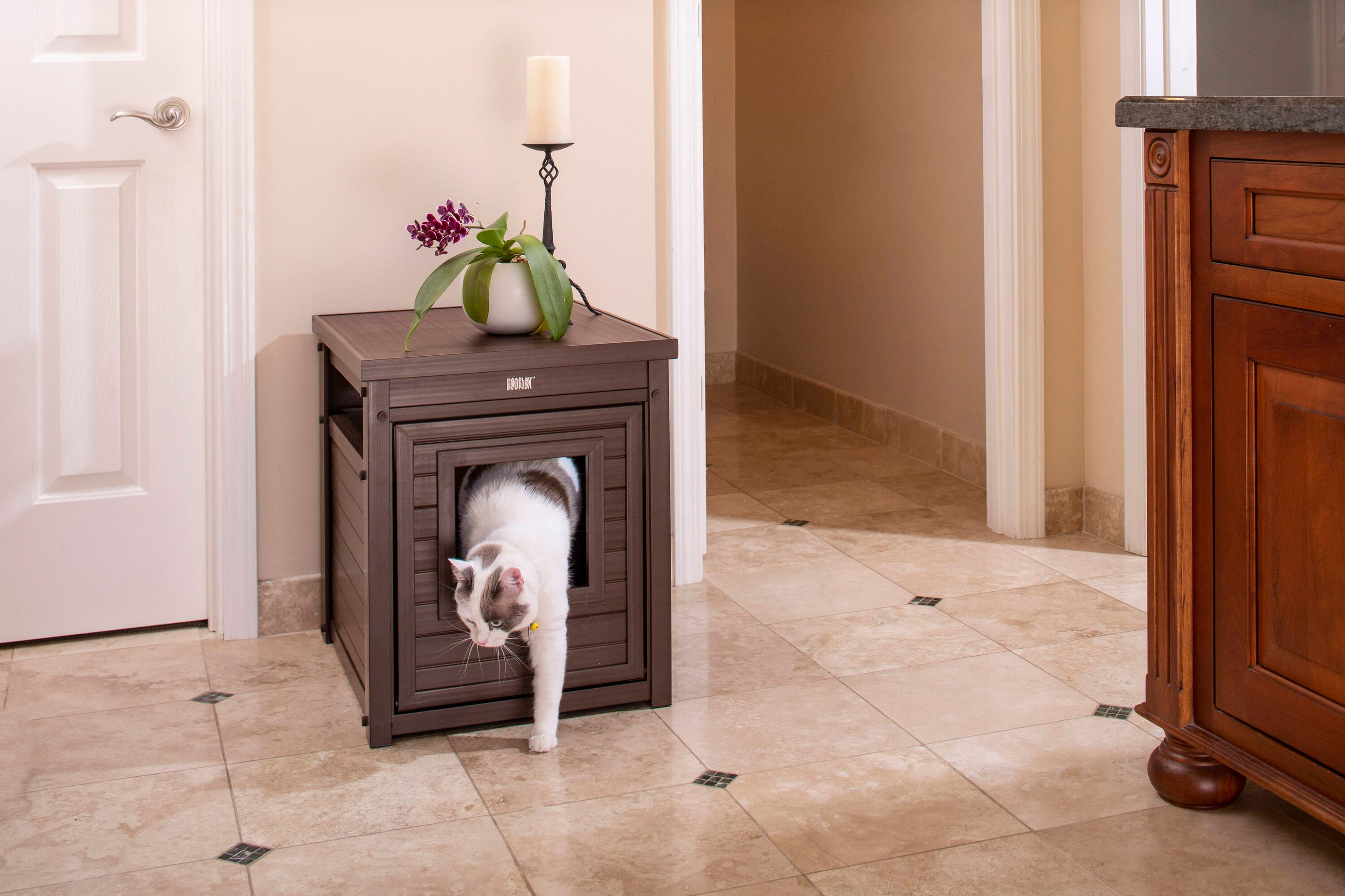New Age Pet® ECOFLEX® Litter Loo® Litter Box Enclosure End Table, Durable and Eco-Friendly Wood Plastic Composite, Easy to Clean, Flip Down Door for Simple Cleanup, No Tool Assembly- Russset Brown