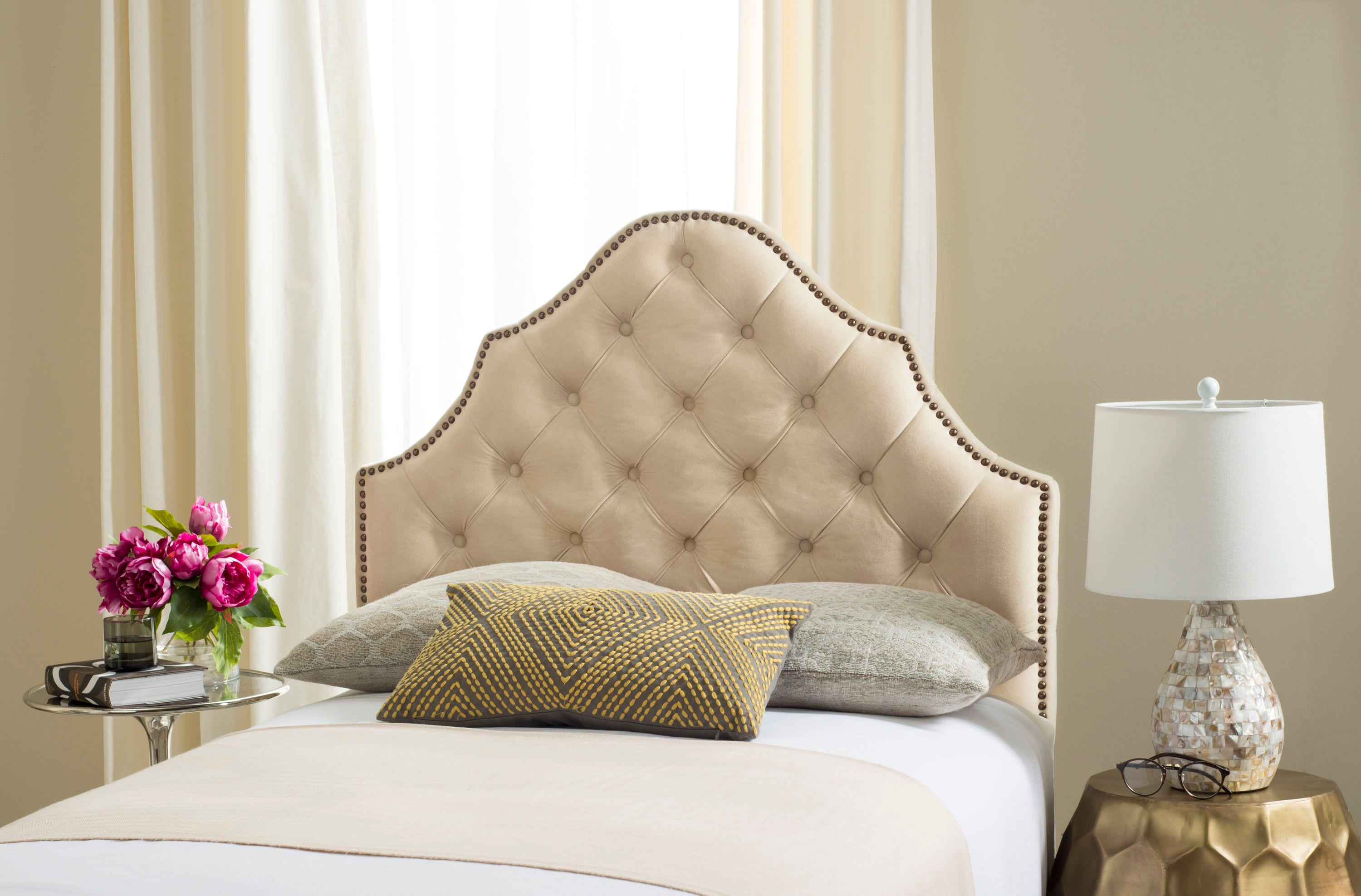 SAFAVIEH Arebelle Rustic Glam Tufted Headboard with Nail Heads, Twin, Buckwheat