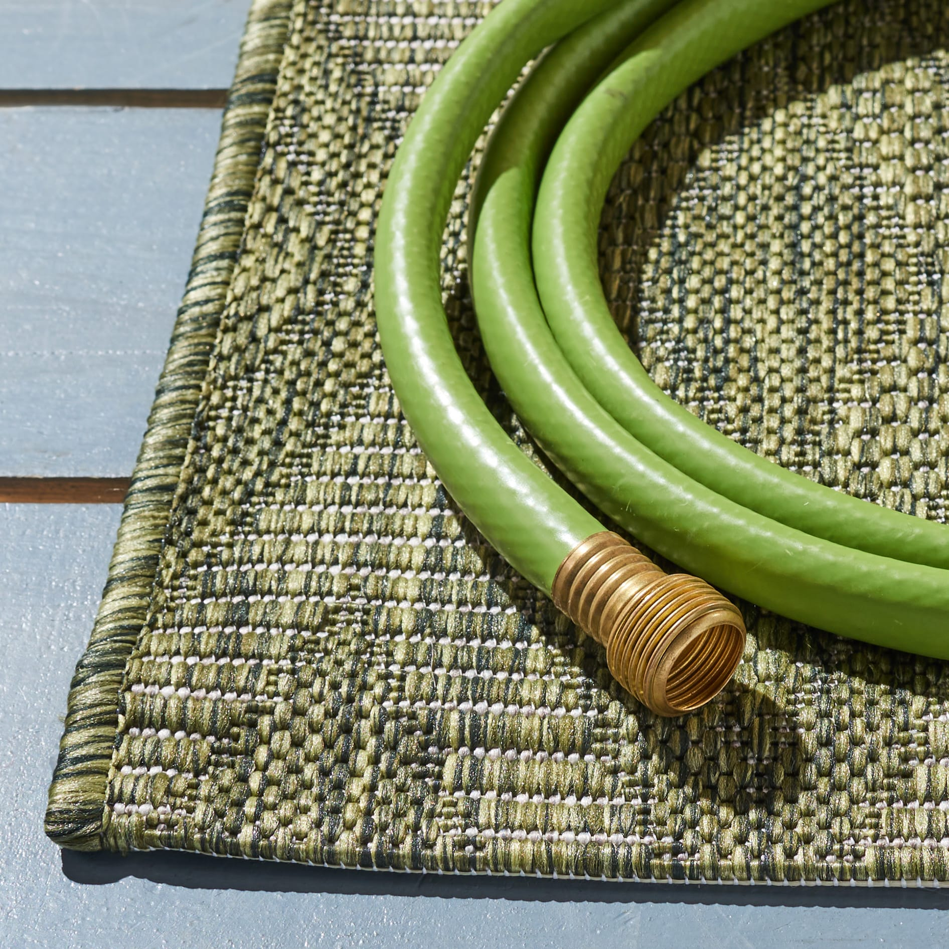 SAFAVIEH Courtyard Teodor Geometric Indoor/Outdoor Area Rug, Olive, 8' x 10'
