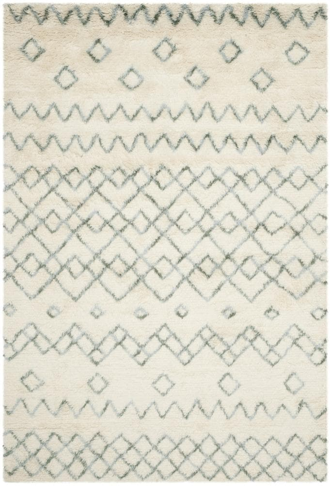 SAFAVIEH Casablanca Ognena Geometric Shag Area Rug, Ivory/Blue, 4' x 6'