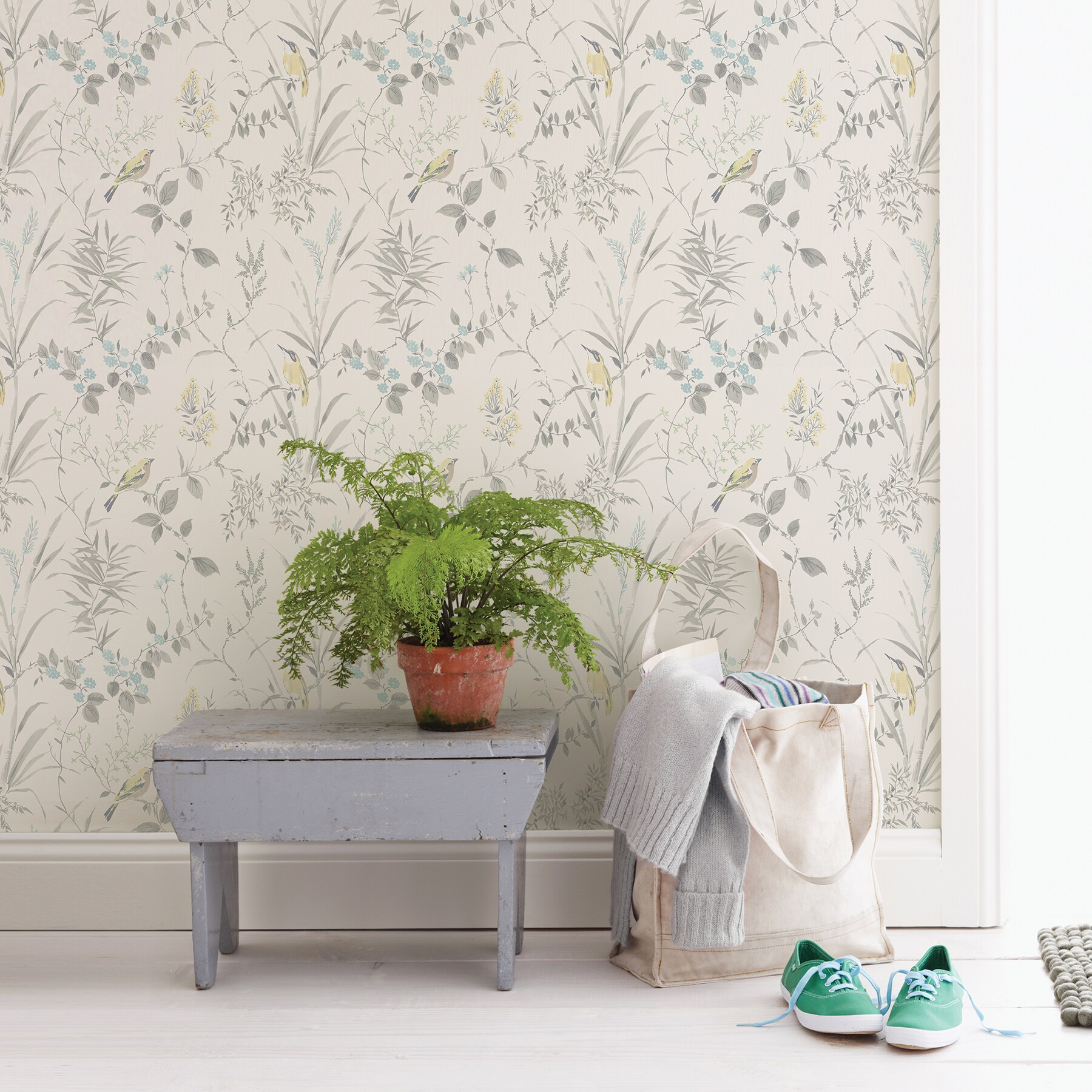 Chesapeake Imperial Garden Grey Botanical Unpasted Non Woven Wallpaper, 20.5-in by 33-ft, 56.4 sq. ft.