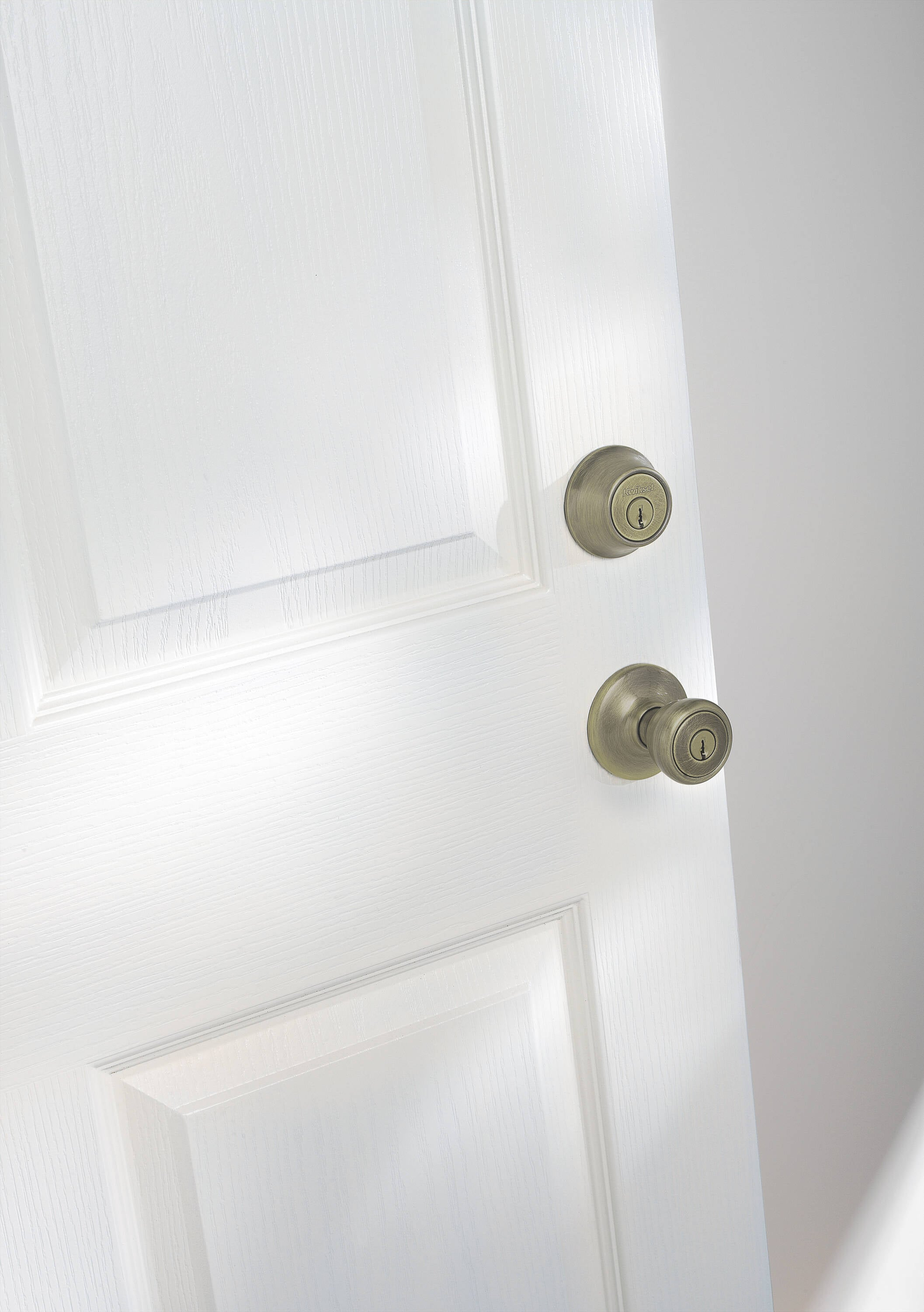 Tylo Antique Brass Exterior Entry Door Knob and Double Cylinder Deadbolt Combo Pack