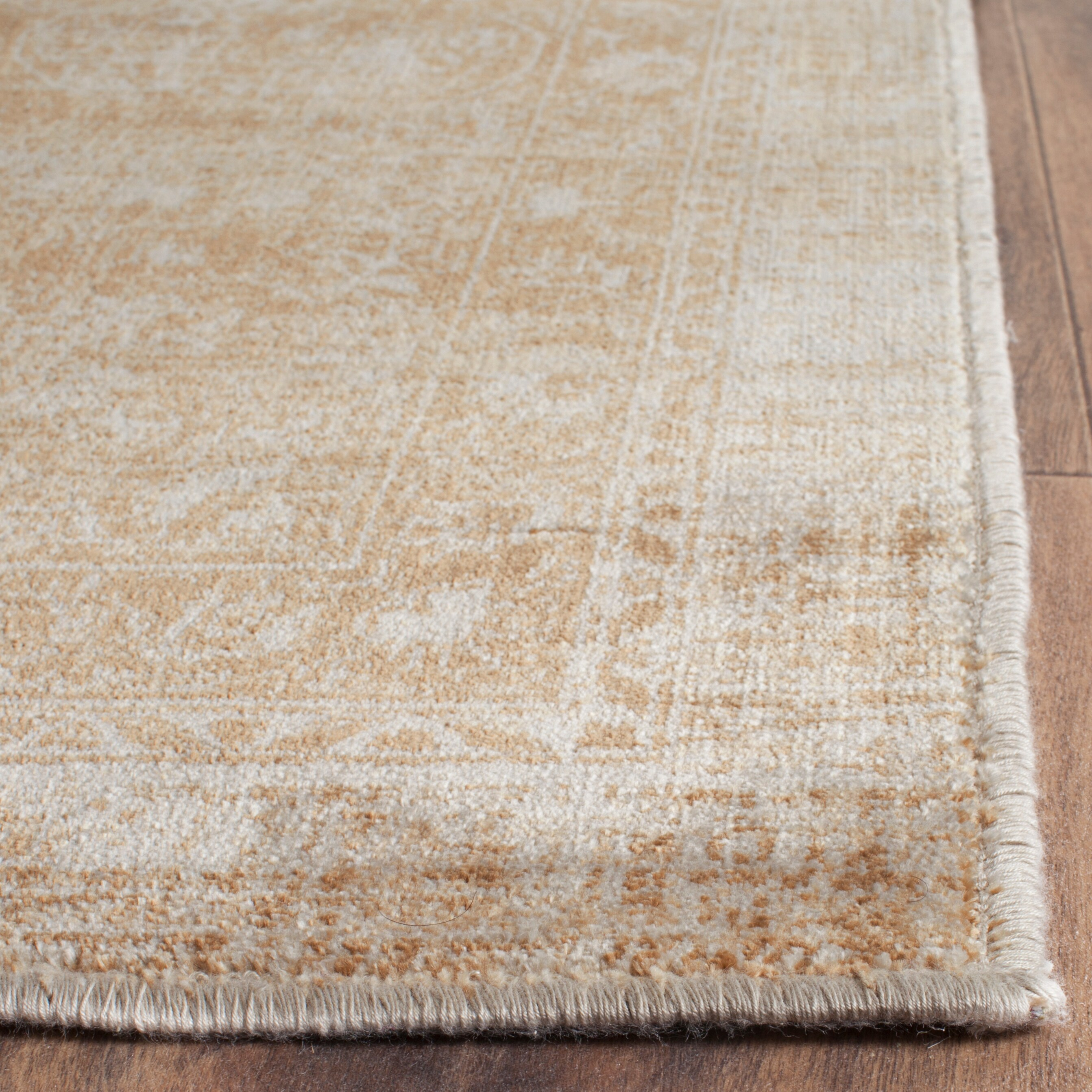 SAFAVIEH Vintage Todor Traditional Area Rug, Cream, 8' x 10'