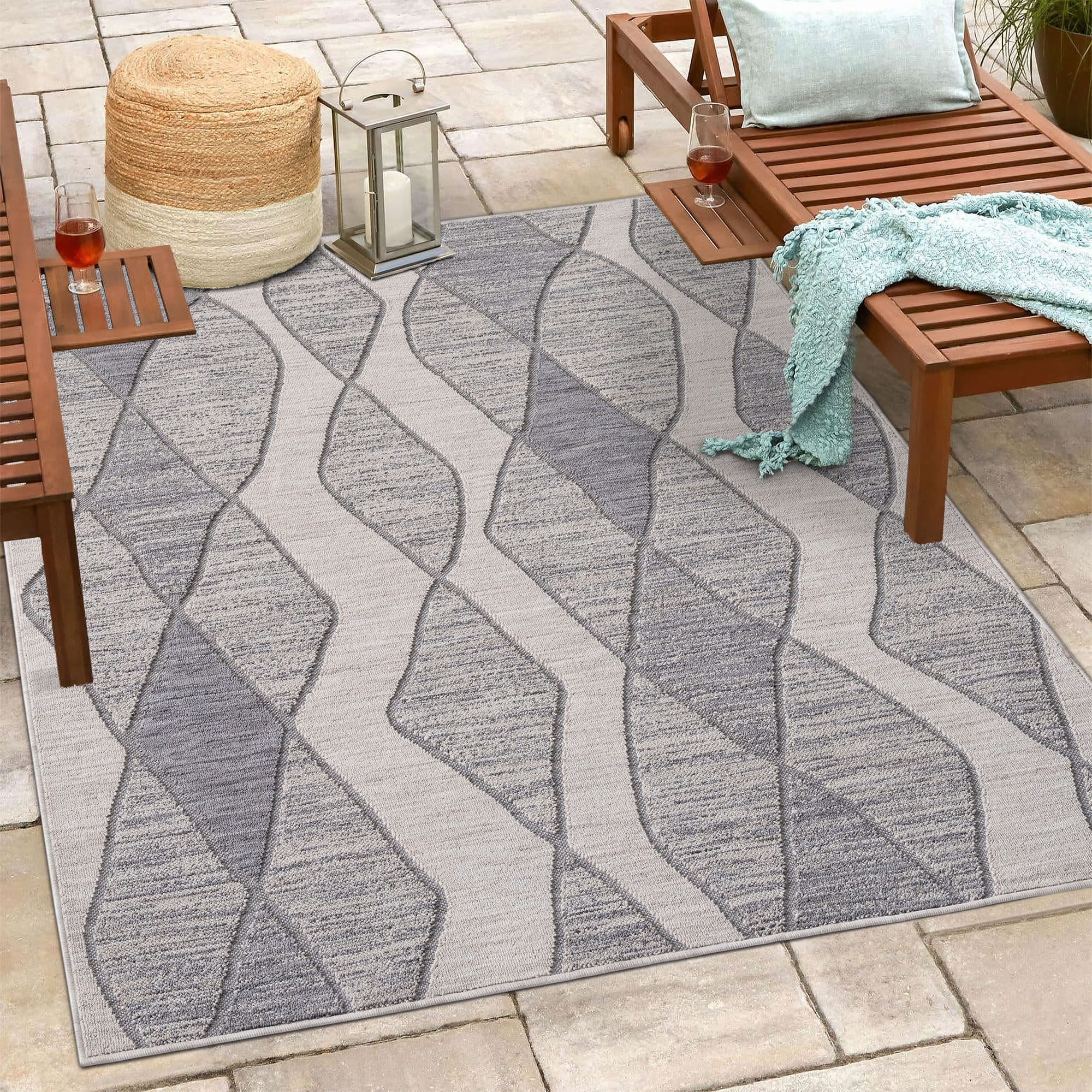 LR Home Gayle 7'10" x 8'10" Blue/Ivory Geometric Performance Indoor/Outdoor Area Rug