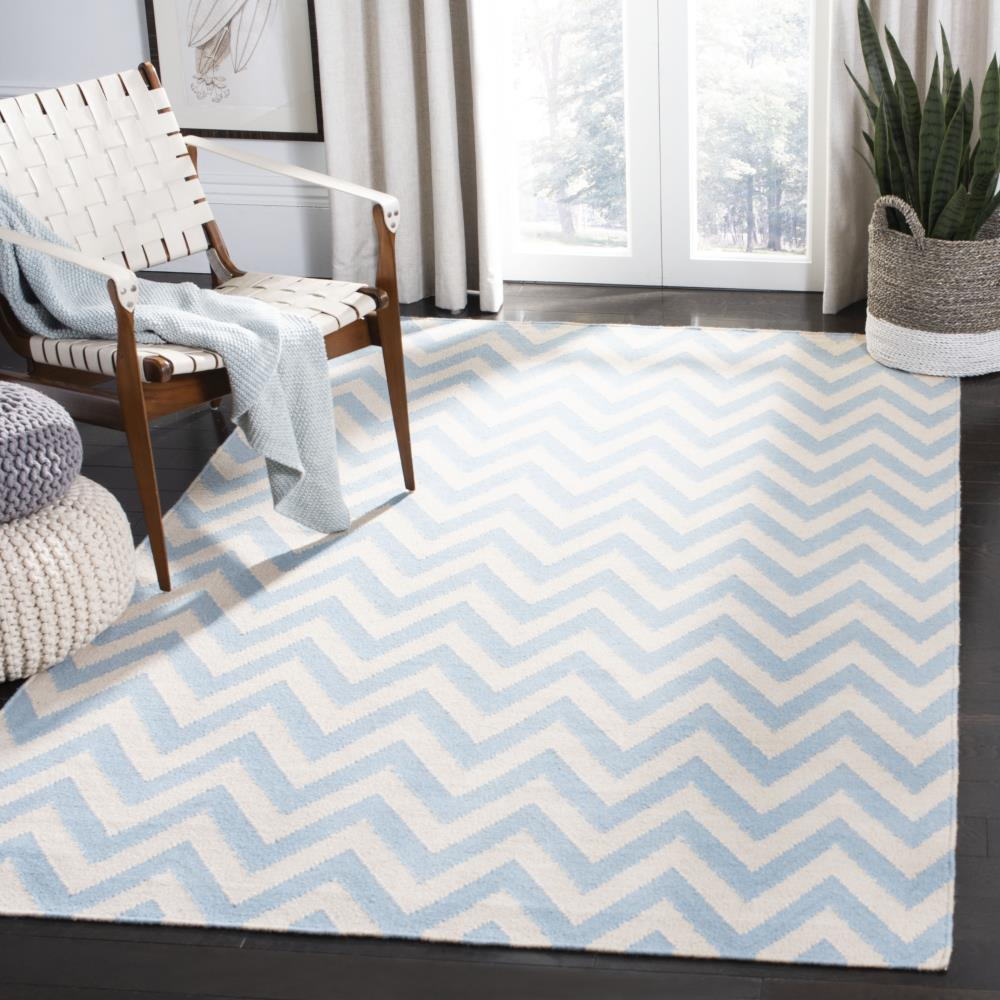 SAFAVIEH Dhurrie Bentley Chevron Zigzag Wool Area Rug, Blue/Ivory, 5' x 8'