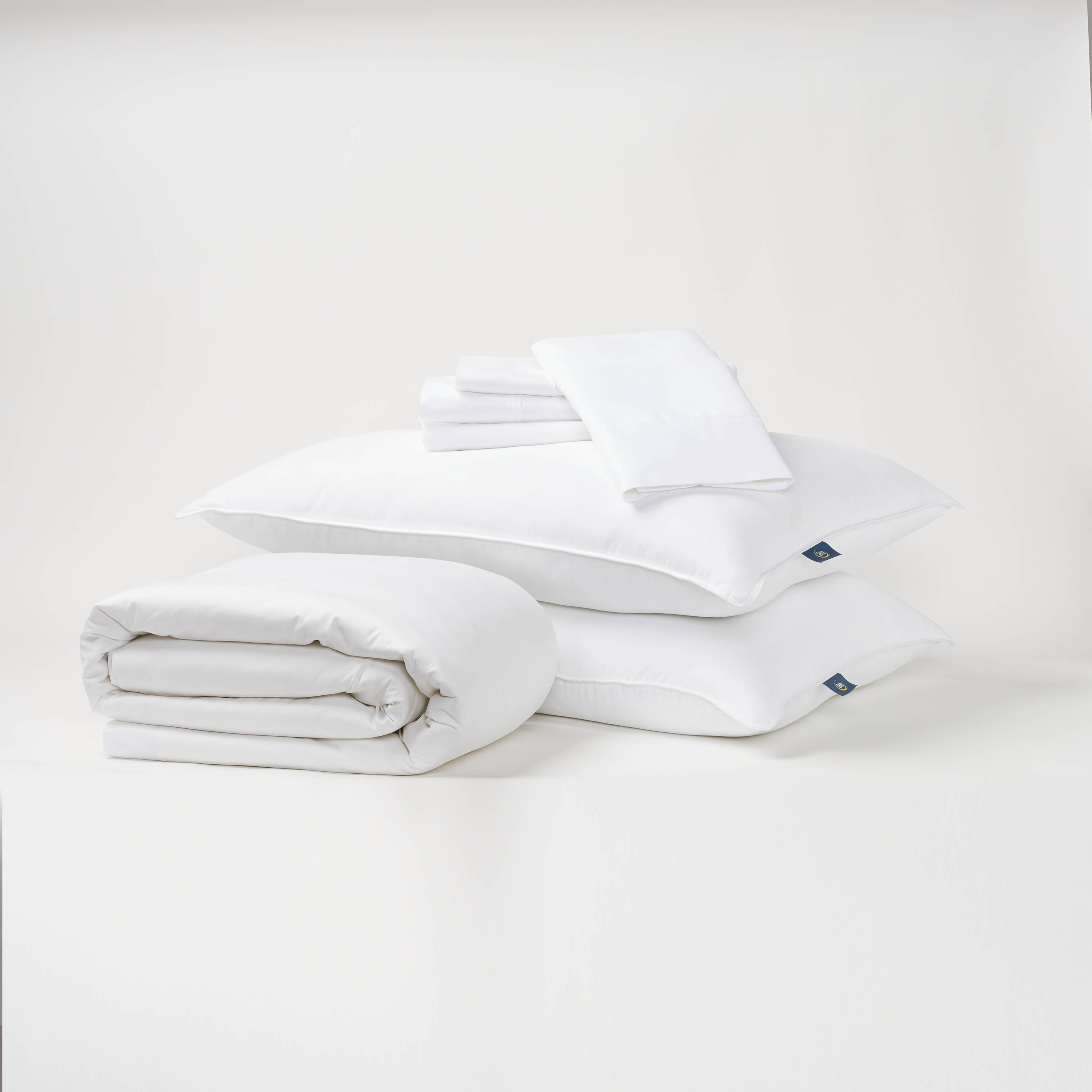 Classic White California King 7-Piece Polyester Bedding Set