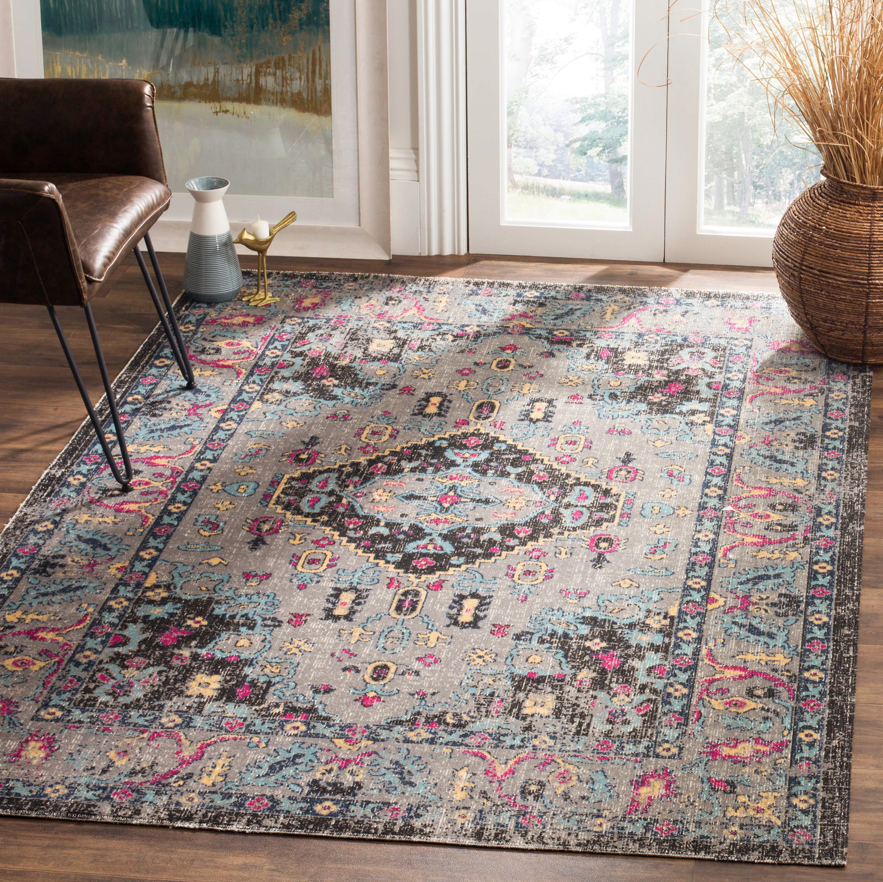 SAFAVIEH Artisan Blaze Oriental Area Rug, Light Grey/Black, 5'1" x 7'6"