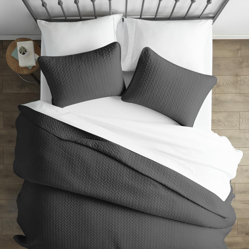 Becky Cameron Antora Microfiber Modern & Contemporary Coverlet / Bedspread Quilt Set
