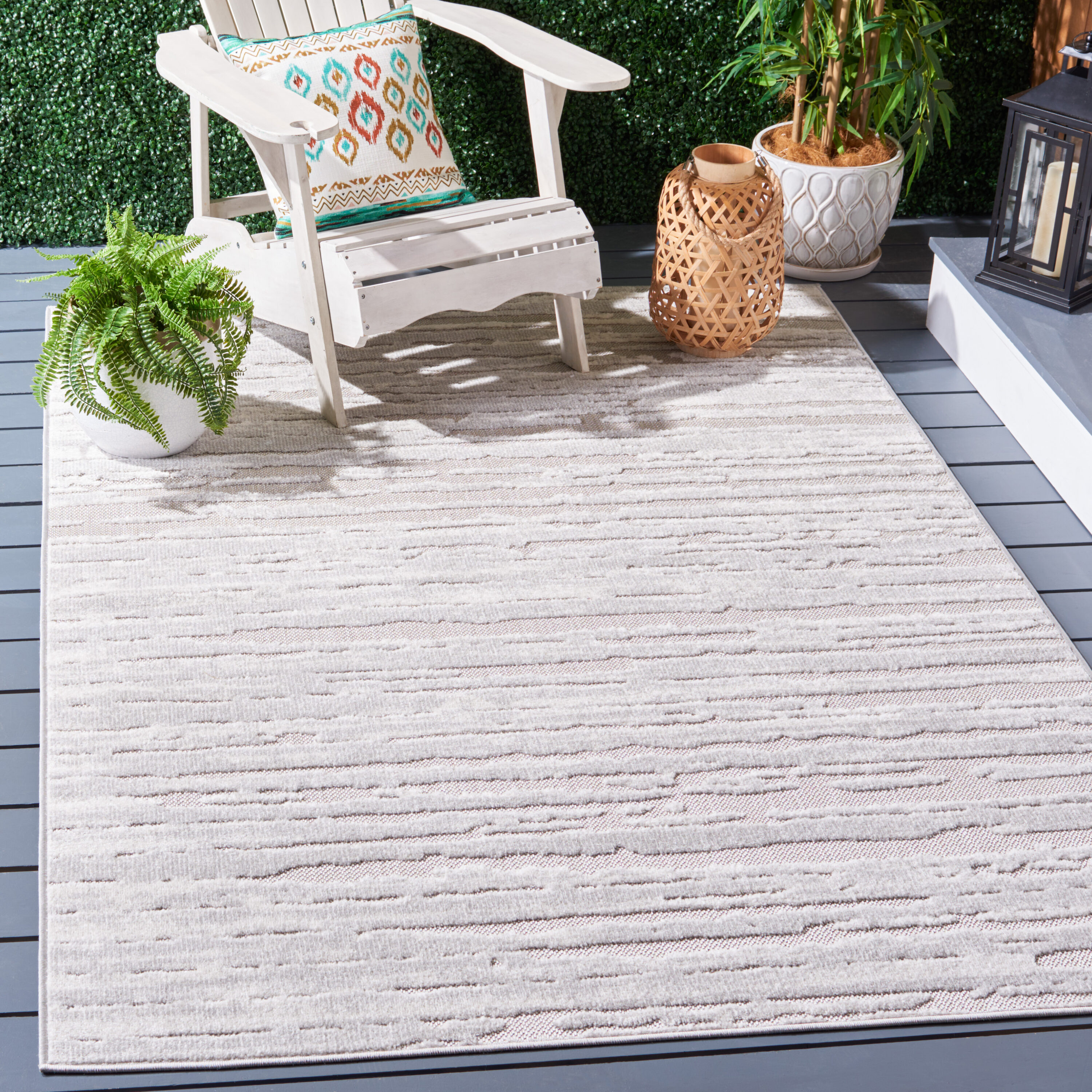 SAFAVIEH Cabana Maisy Indoor/Outdoor Area Rug, Grey/Ivory, 4' x 6'
