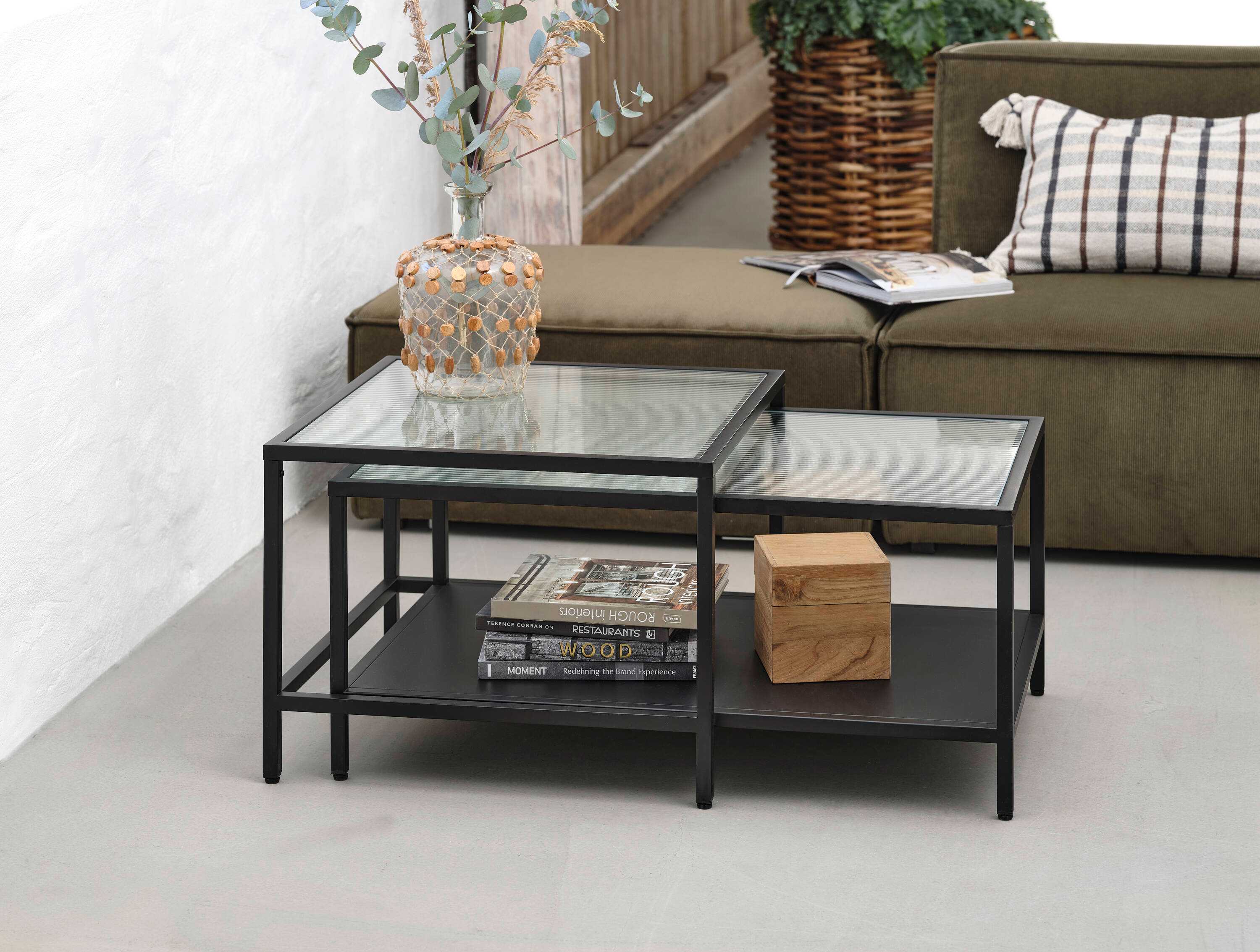 Unique Furniture Metal and Fluted Glass Nesting Coffee Table Set in Black