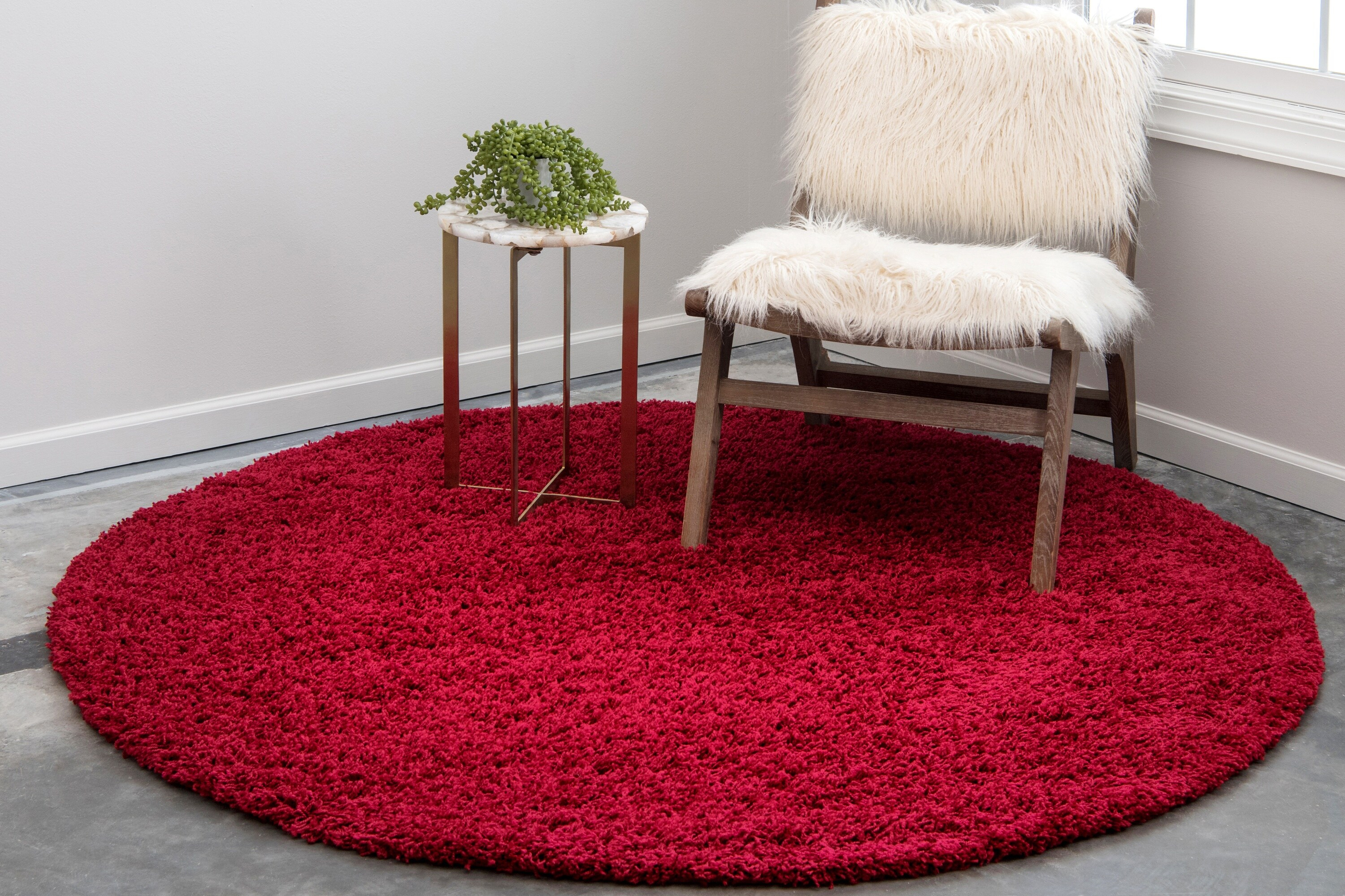 Unique Loom Solid Shag Collection Area Rug (8' Round, Cherry Red)