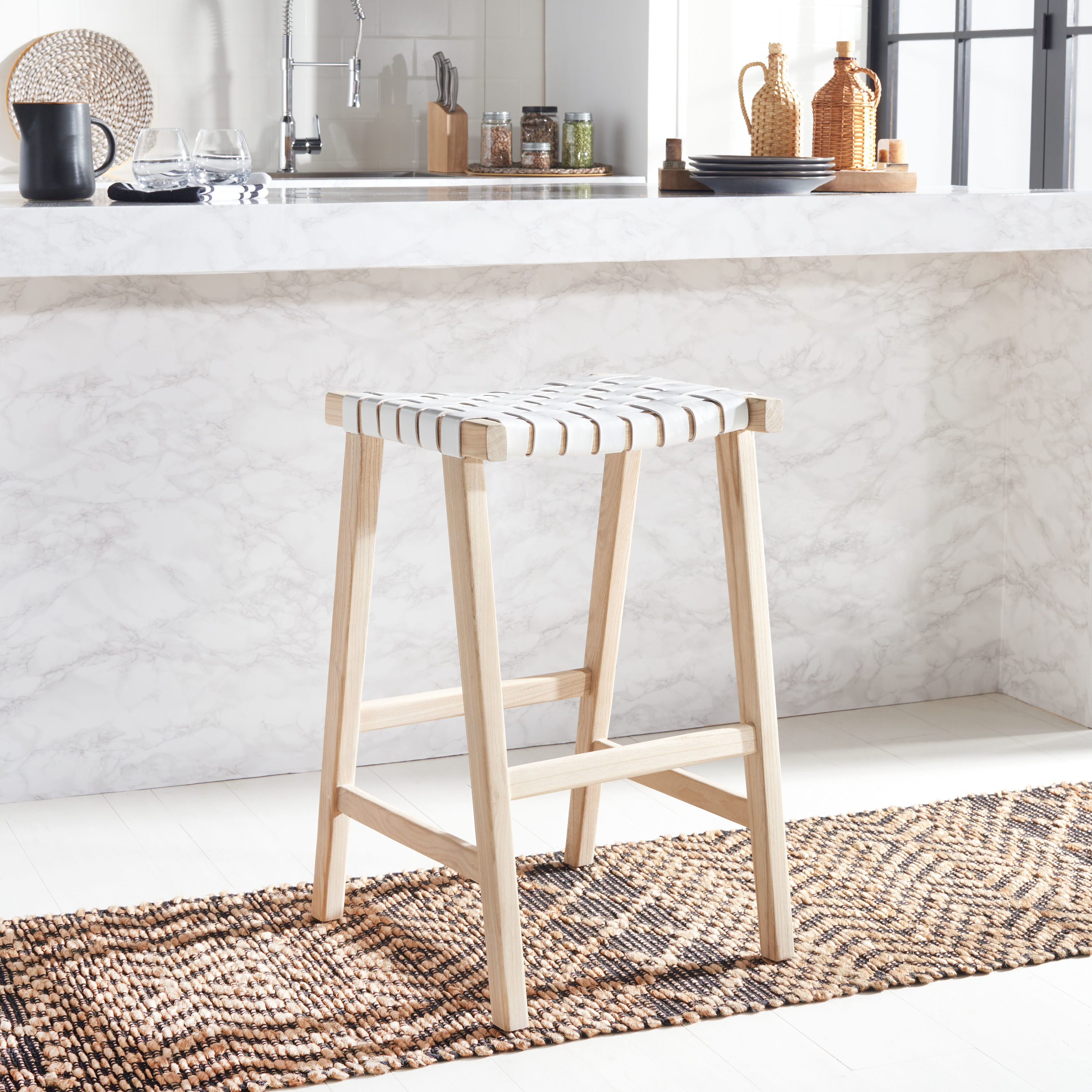 SAFAVIEH Abreu Rectangle Barstool, White/Light Natural (18.5 in. W x 20 in. D x 30 in. H)