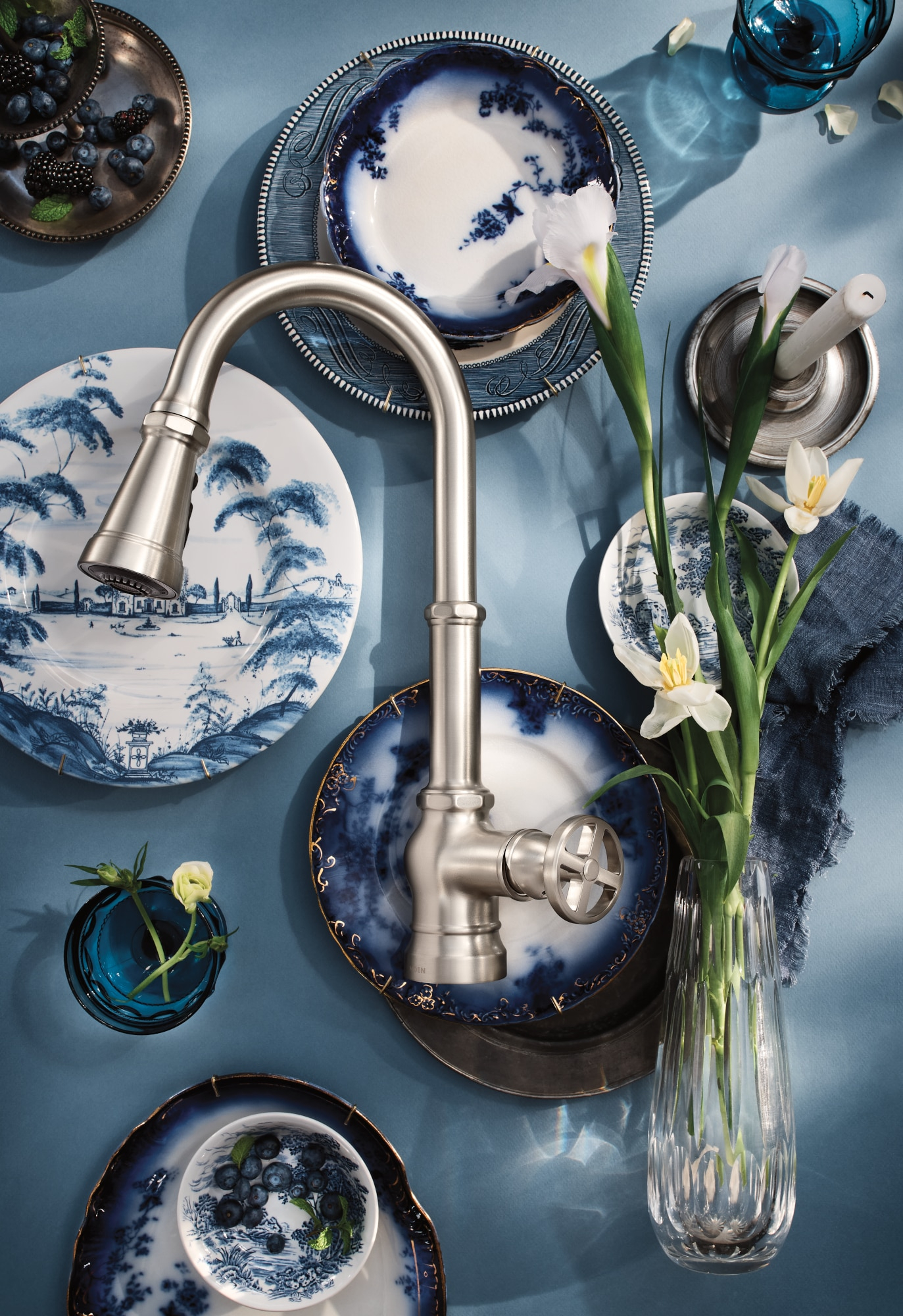 Moen Paterson Spot Resist Stainless Smart Faucet Touchless Pull Down Sprayer Kitchen Faucet with Voice Control and Power Boost, S72003EVSRS