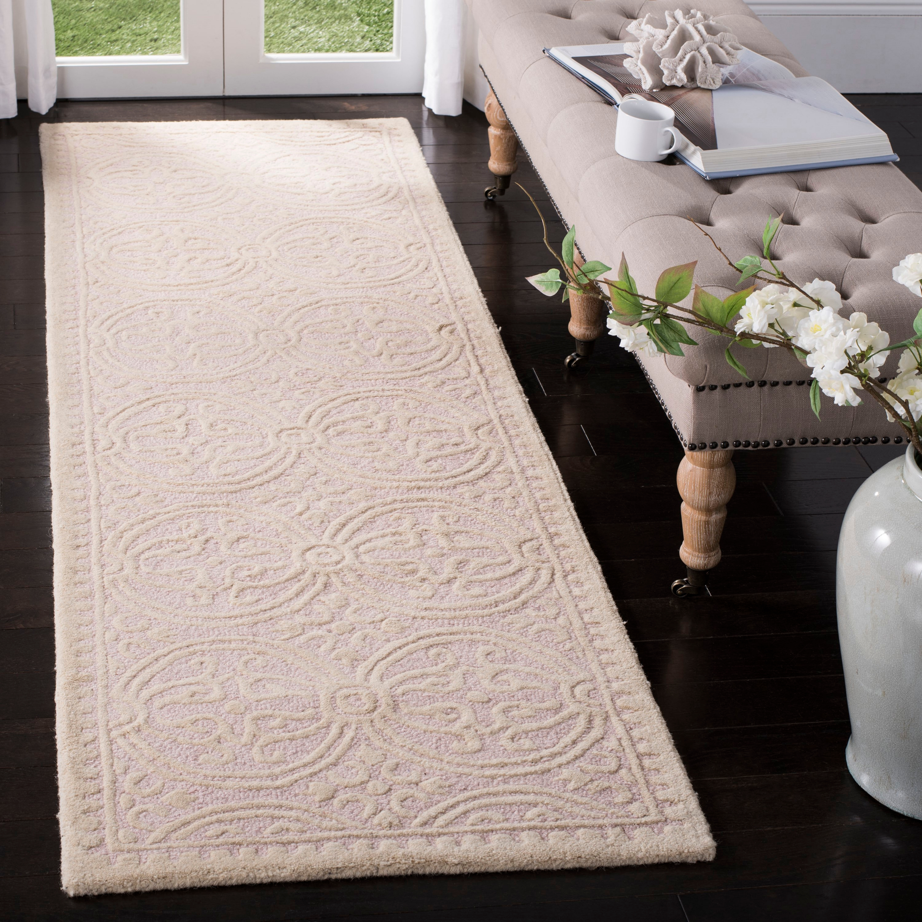 SAFAVIEH Cambridge Leslie Geometric Wool Runner Rug, Light Pink/Ivory, 2'6" x 8'