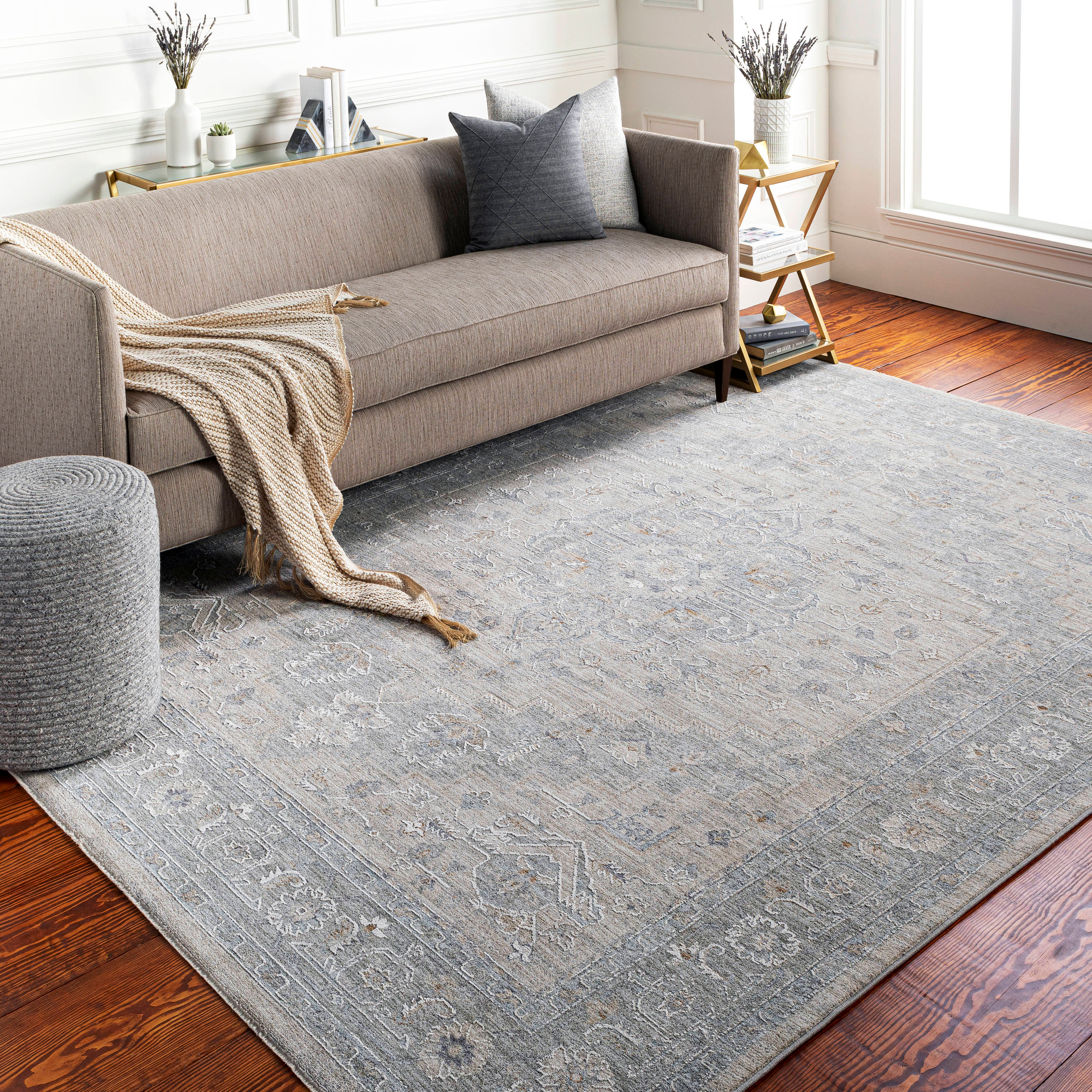 Avant Garde Gray Synthetic 5' x 7' Hand-Knotted Area Rug