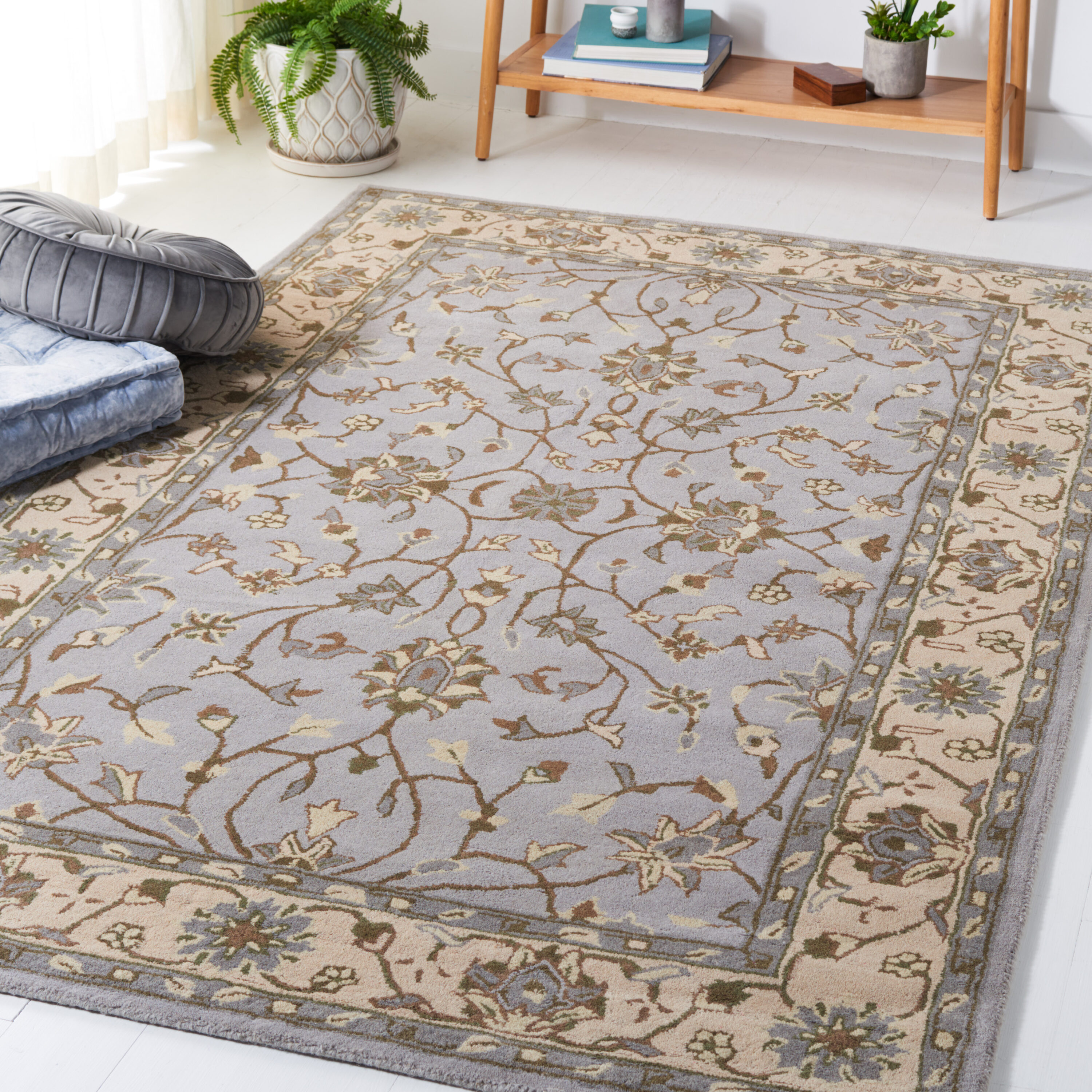 SAFAVIEH Heritage Rida Traditional Wool Area Rug, Beige/Grey, 4' x 6'