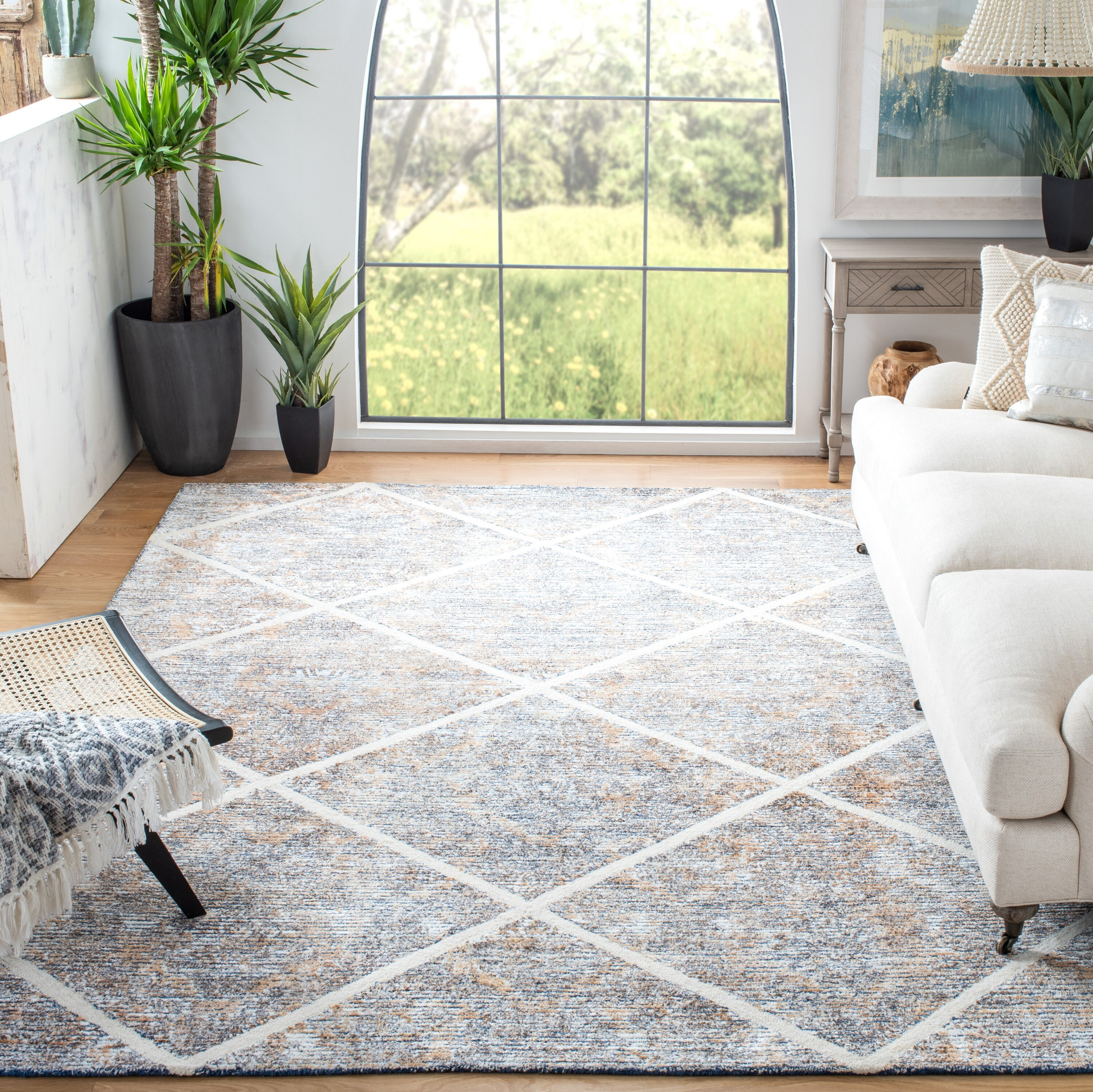 SAFAVIEH Artistry Linda Geometric Area Rug, Ivory/Gold, 9' x 12'