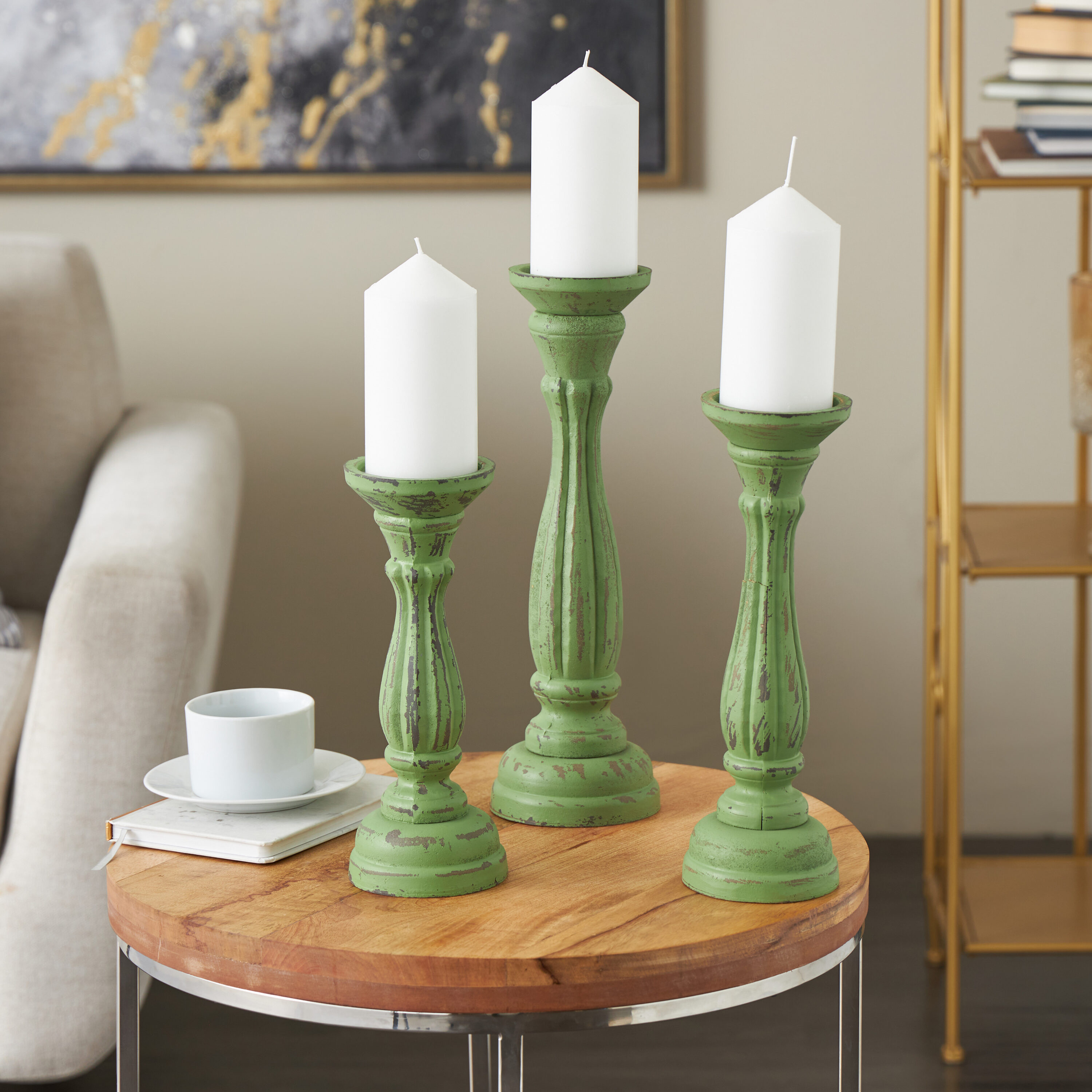 DecMode 3 Candle Green Wooden Distressed Turned Pillar Candle Holder, Set of 3